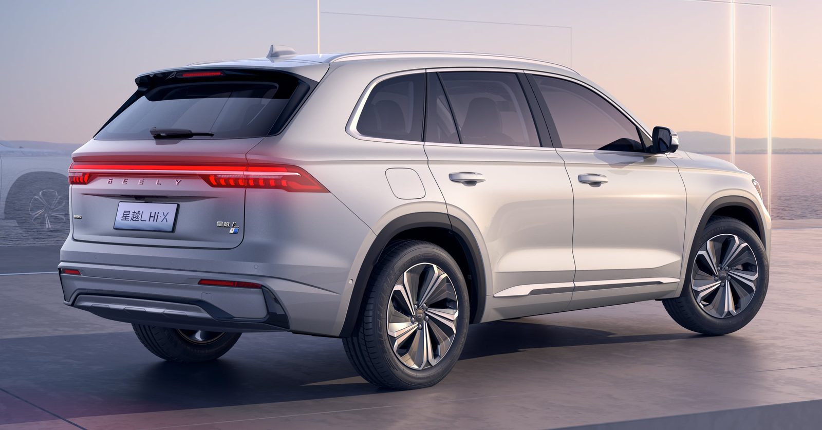 Geely Xingyue L Hi-P 2022 — экстерьер, вид сзади 3/4, рынок internal_mvp