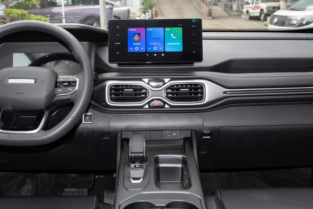 Geely Radar King Kong EV 2026 — интерьер, dashboard detail, рынок internal_mvp