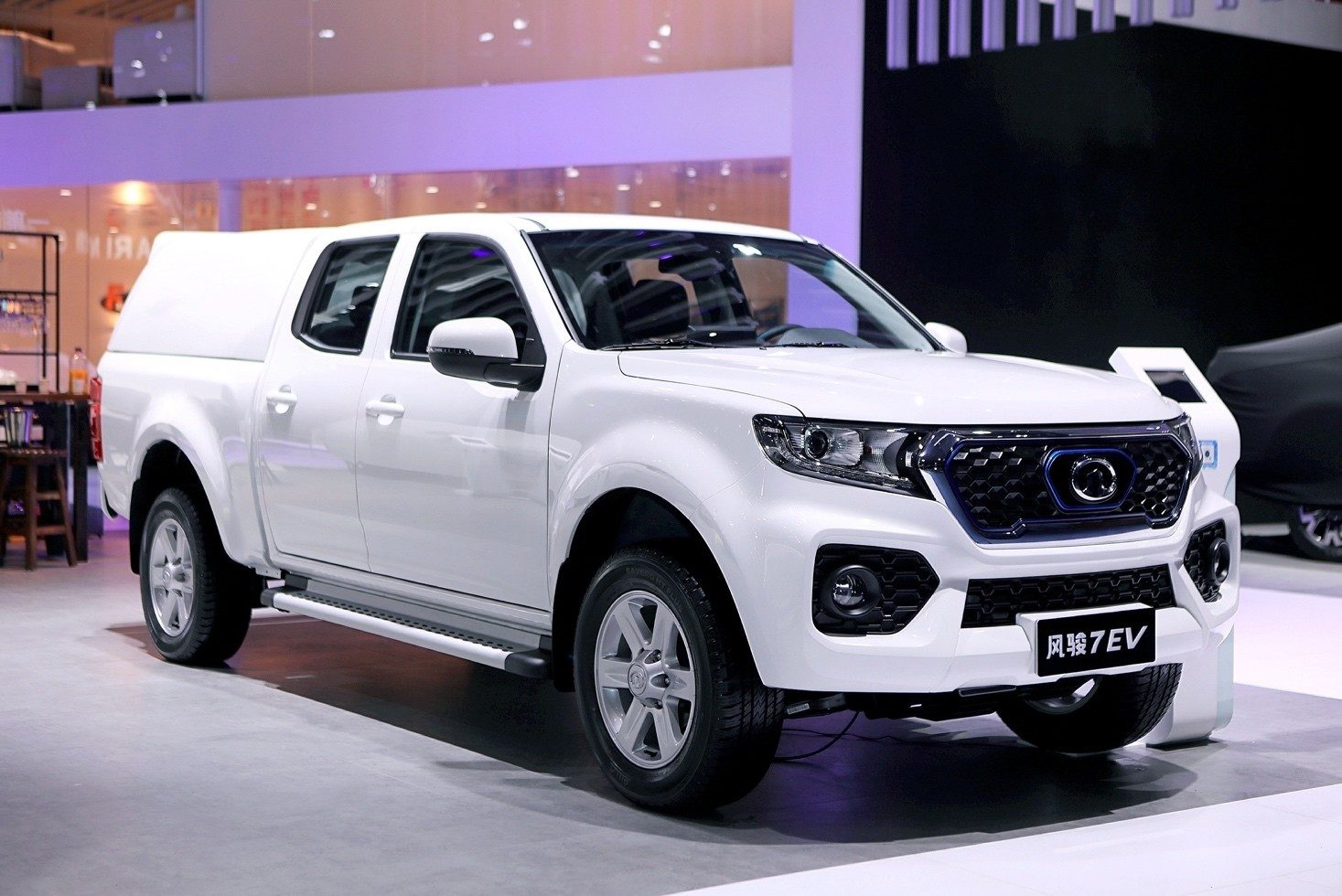 GWM Wingle EV Wingle 7 EV / Fengjun 7 EV 2025 — экстерьер, вид сзади 3/4, рынок China