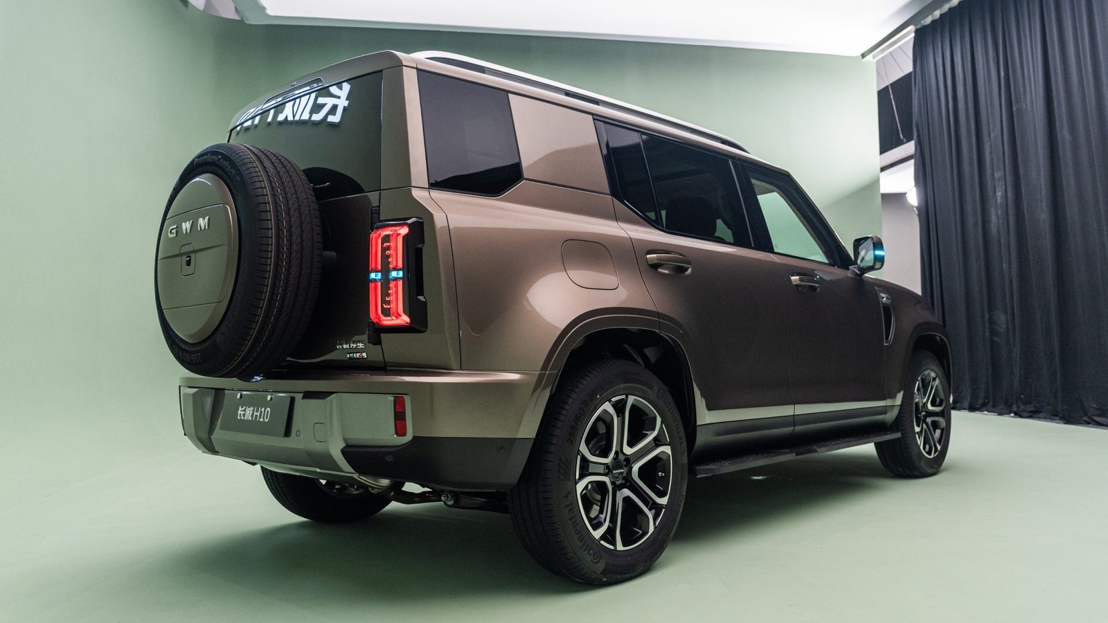 Haval H10 PHEV 2026 — экстерьер, rear 3q studio, рынок China launch reference