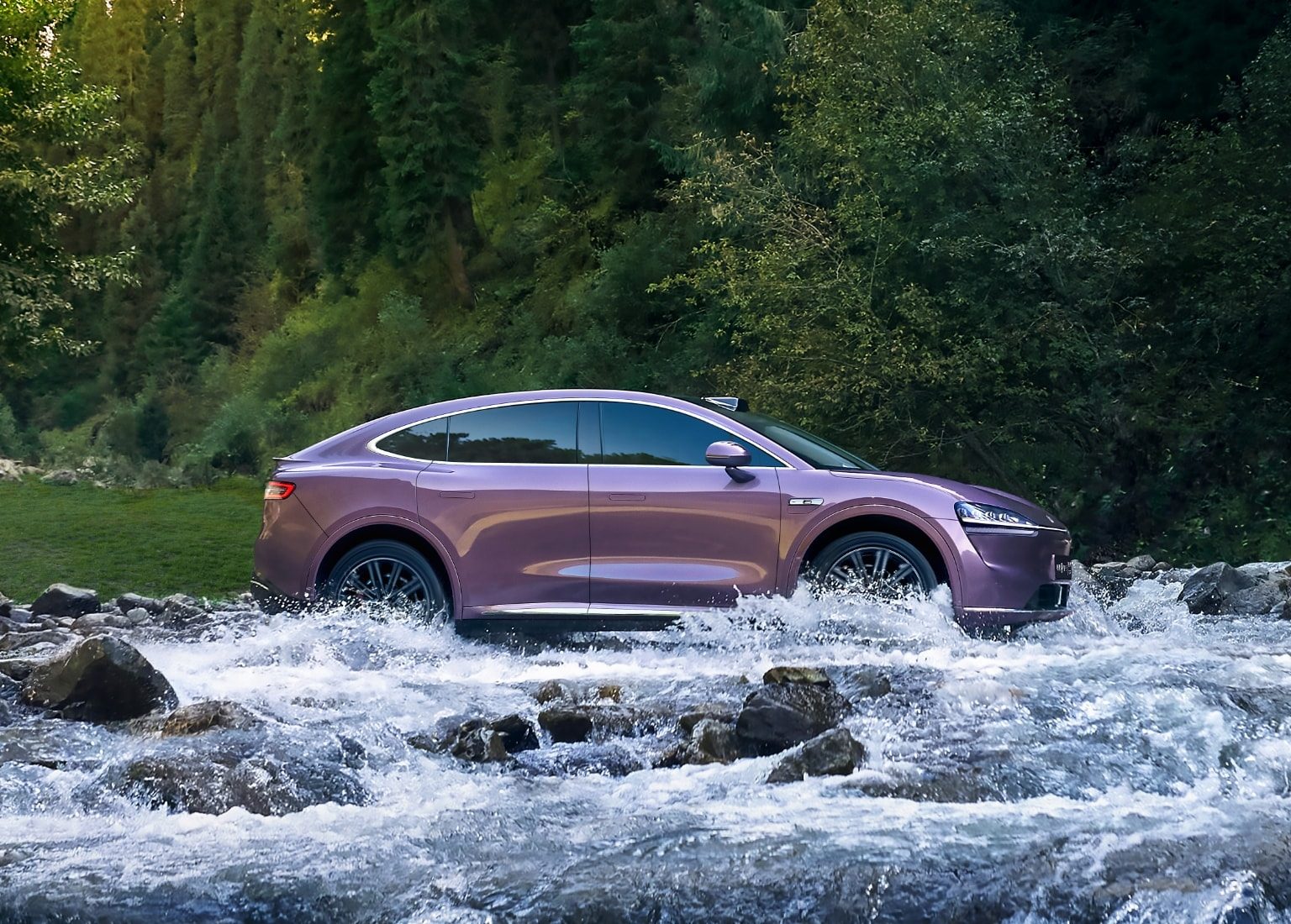 HIMA Luxeed R7 EREV 2026 — экстерьер, offroad side, рынок China