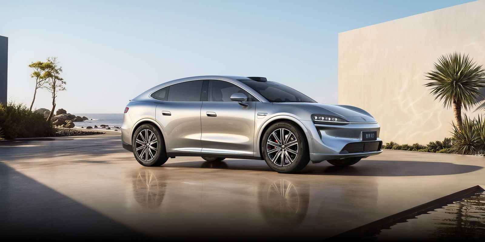 HIMA Luxeed R7 EV September 2026 refresh