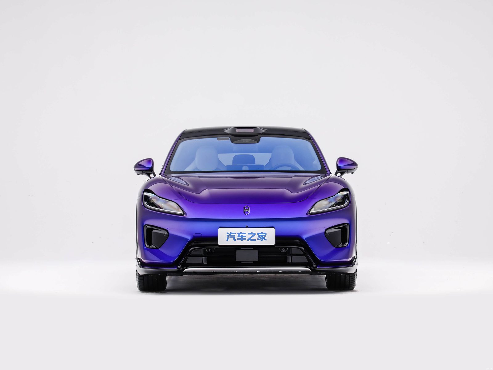 HIMA Luxeed RX 2026 — экстерьер, вид спереди, рынок China