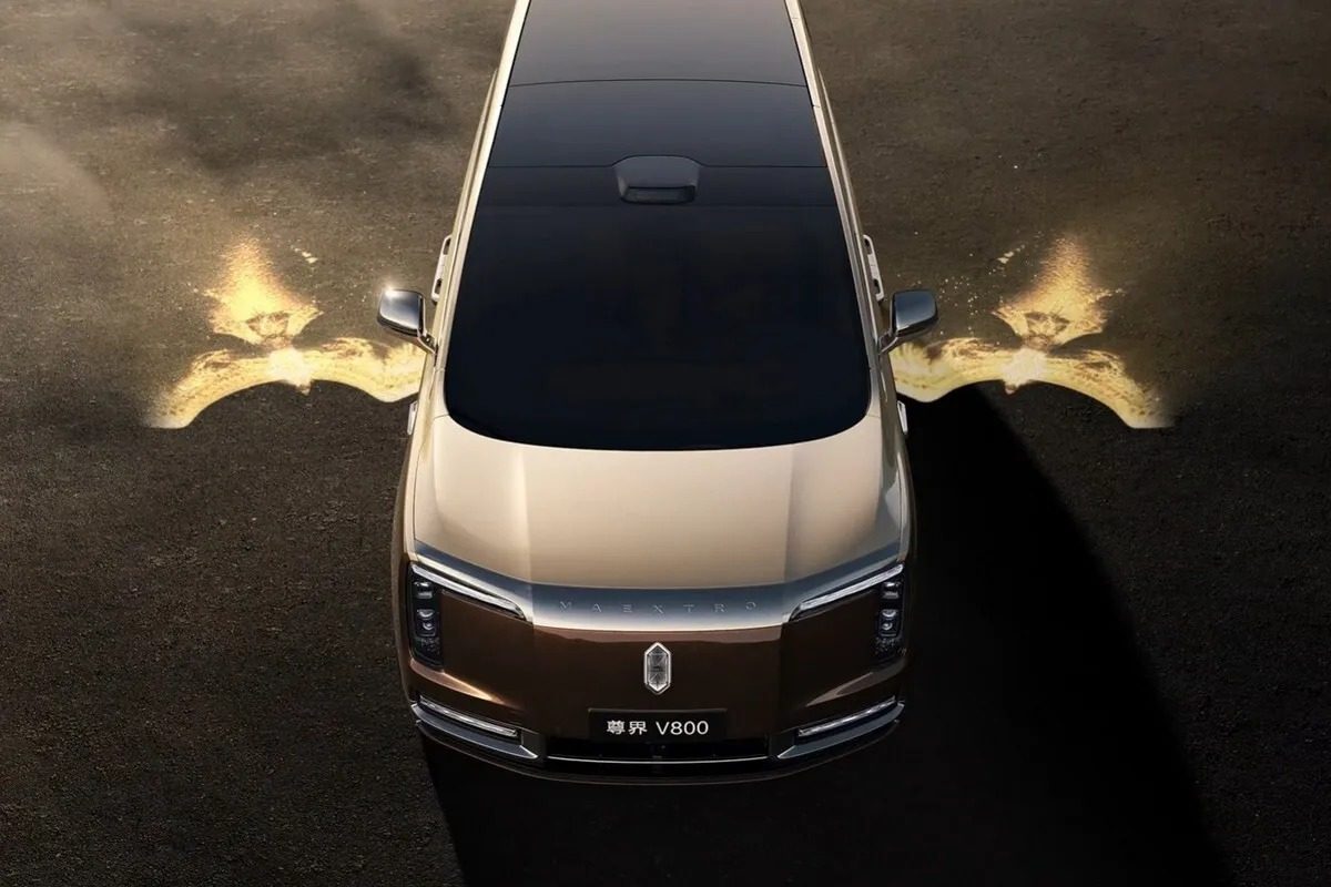 HIMA Maextro V800 2026 — экстерьер, top front desert, рынок China pre-sale/reference