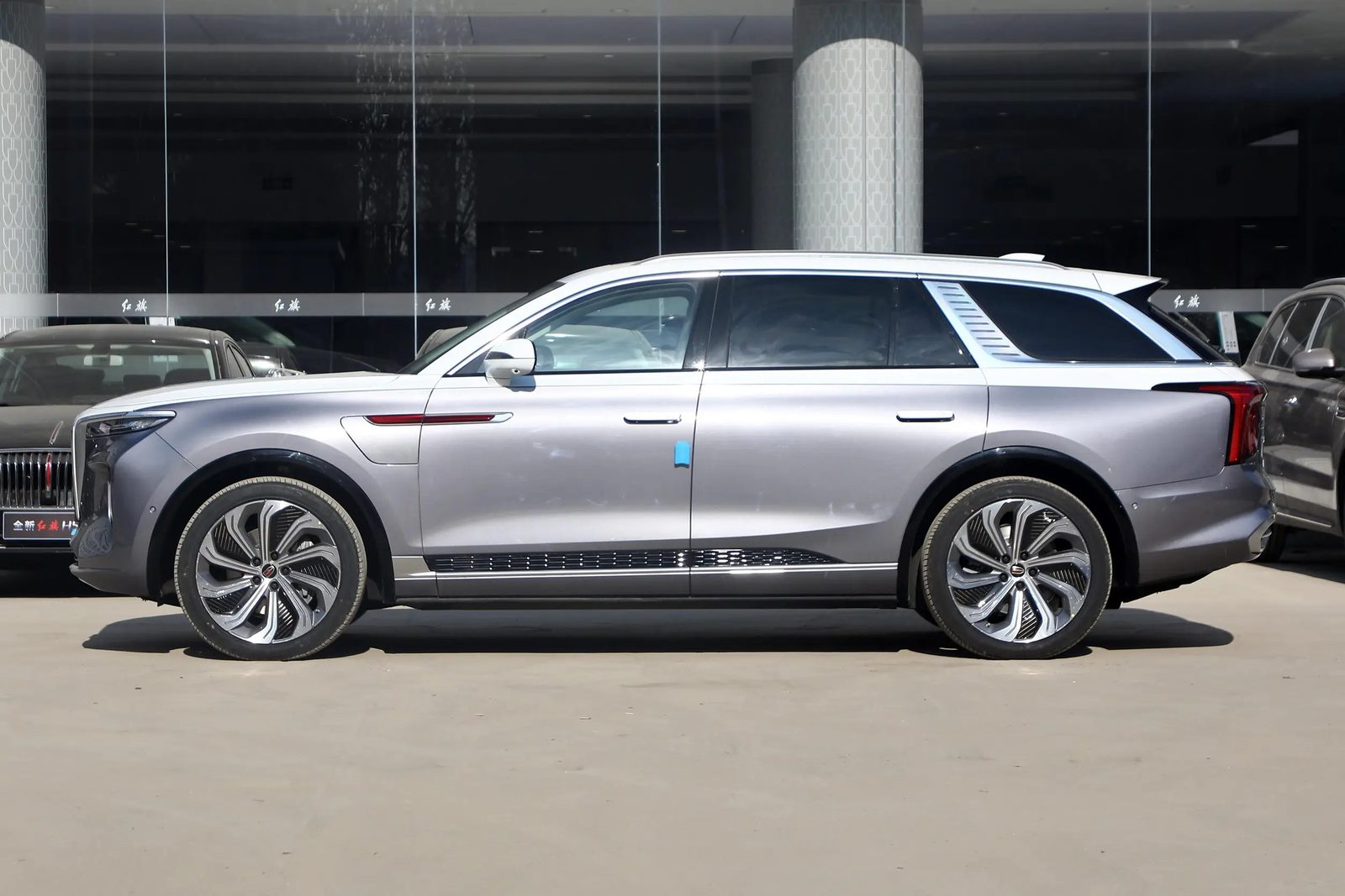 Hongqi E-HS9 2020 — экстерьер, вид сбоку, рынок internal_mvp