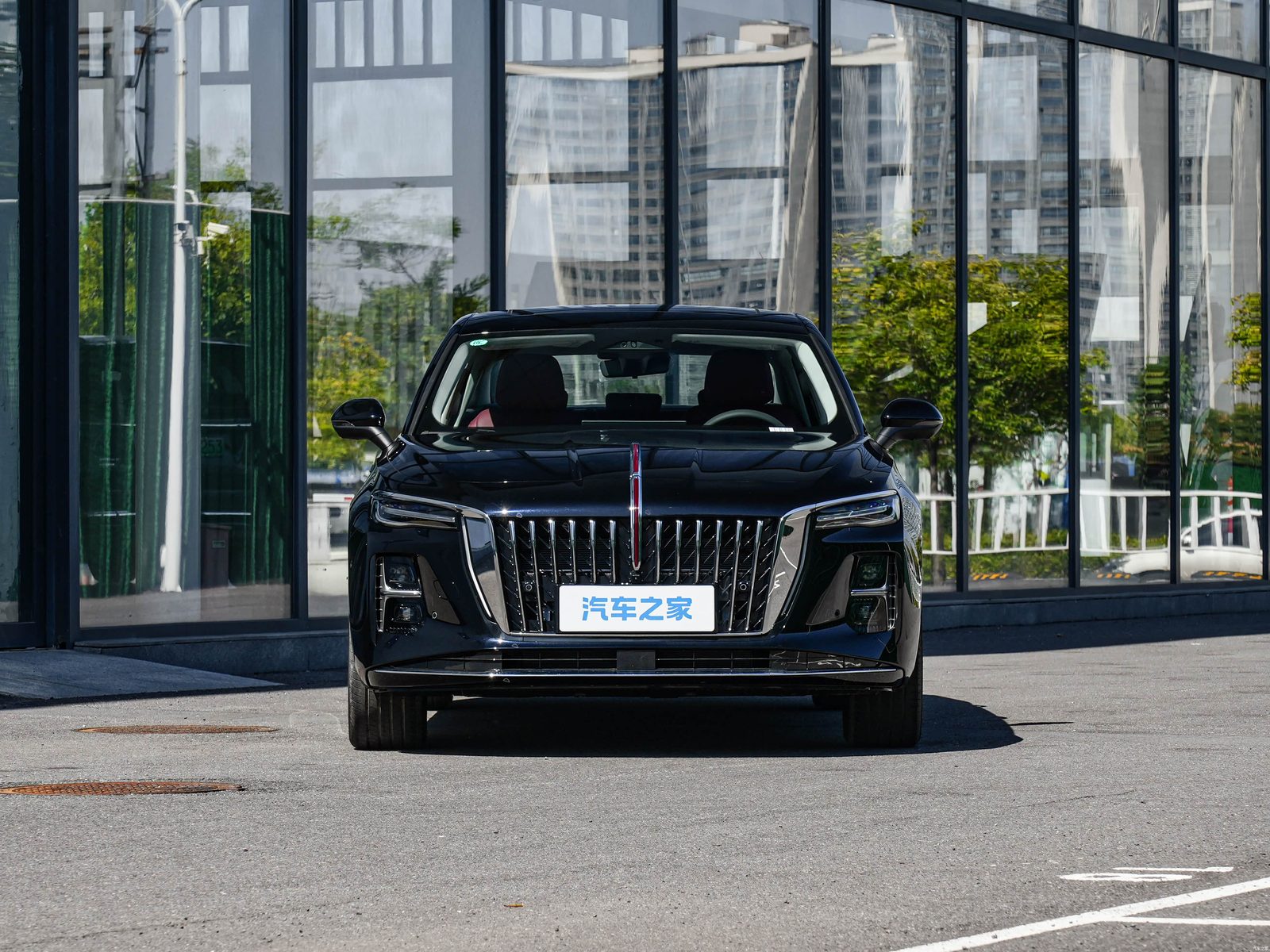 Hongqi H5 PHEV 2026 — экстерьер, вид спереди, рынок China