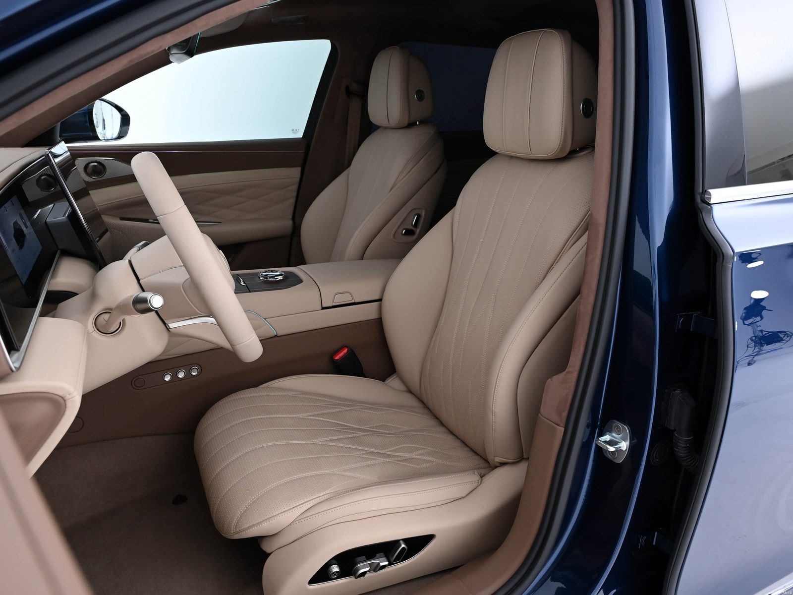 Hongqi H9 PHEV (new generation) 2026 — интерьер, передние сиденья, рынок China