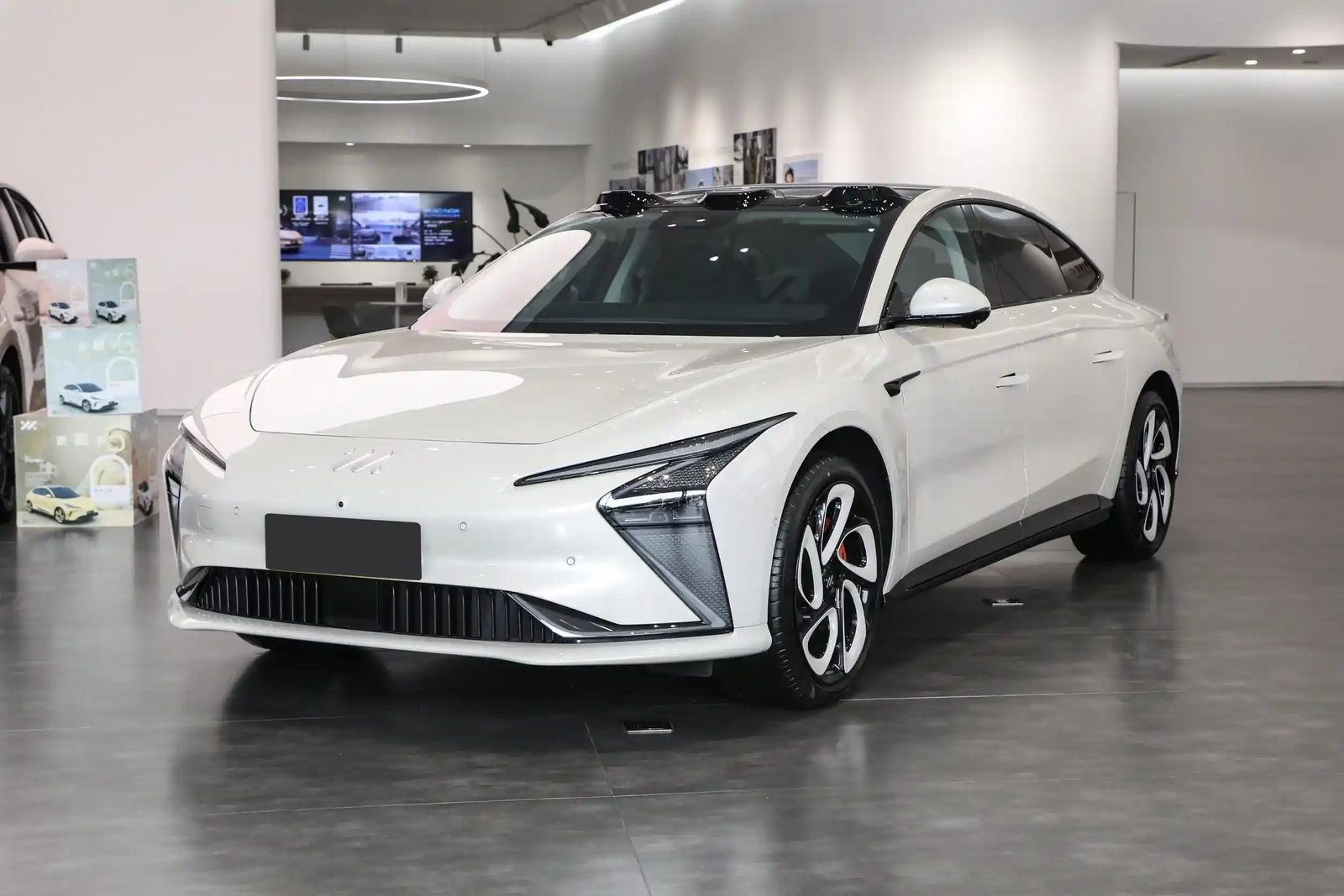 IM Motors L7 2024 — экстерьер, вид сбоку, рынок internal_mvp