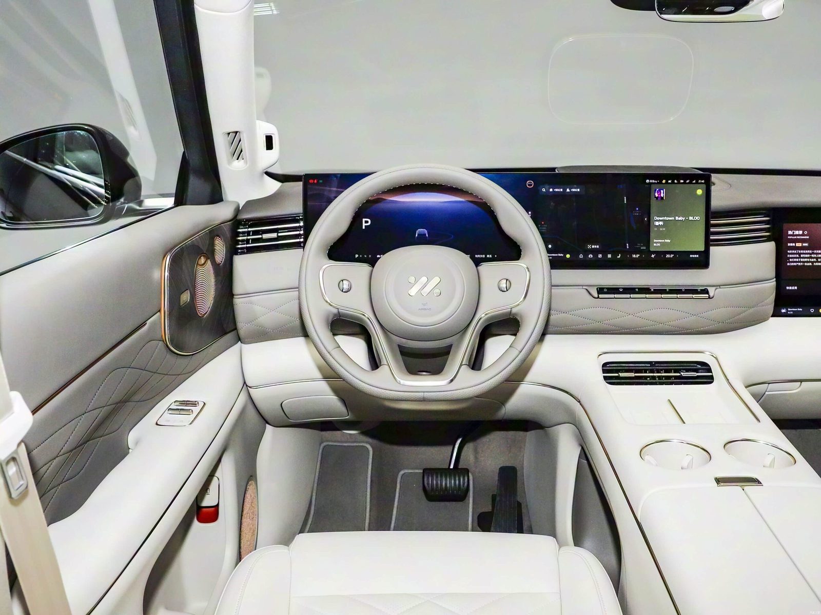 IM Motors LS9 2025 — главное фото модели, интерьер, передняя панель, рынок internal_mvp