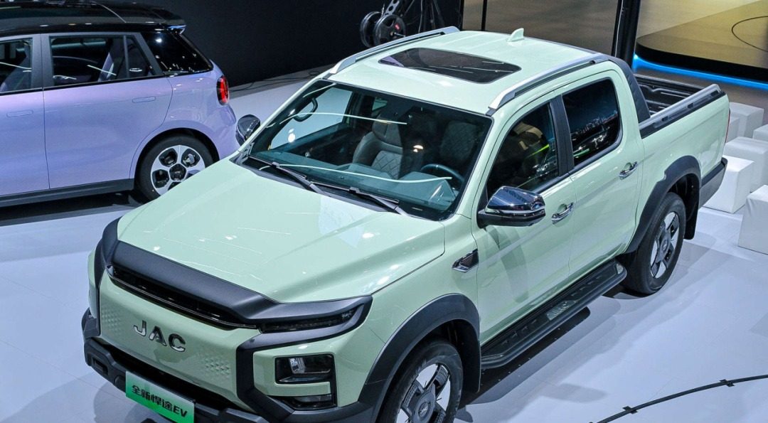 JAC Pickup Hantu EV / Hunter EV 2025 — экстерьер, top front 3q auto show, рынок China