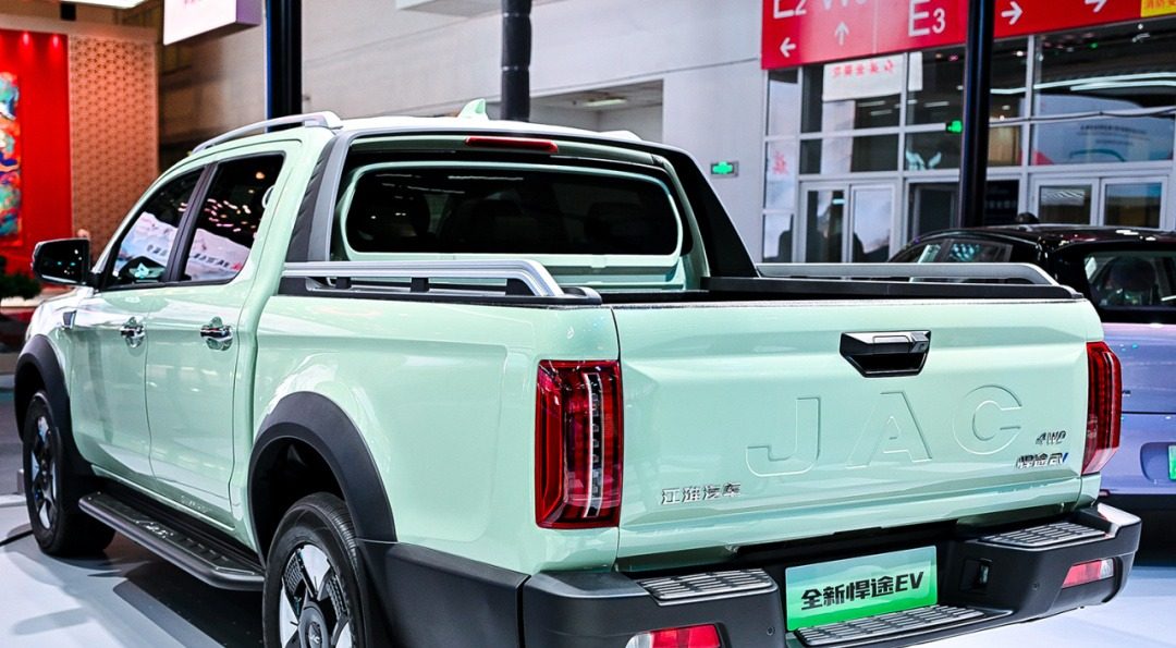 JAC Pickup Hantu EV / Hunter EV 2025 — экстерьер, rear 3q auto show, рынок China