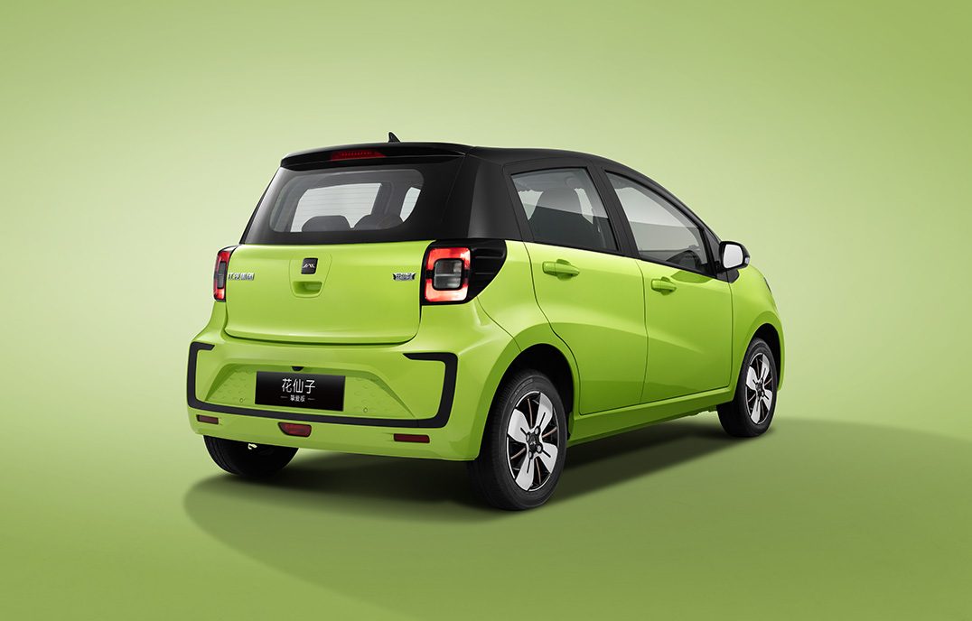 JAC / Yiwei Hua Xian Zi 2024 — экстерьер, rear direct green official, рынок China official reference