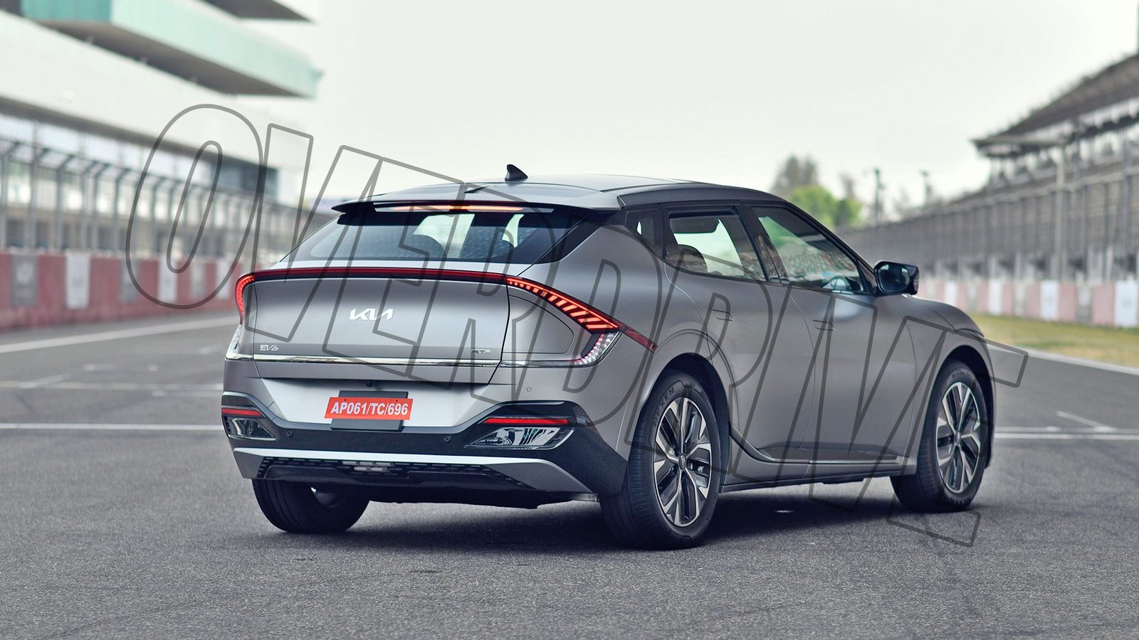 Kia EV6 2023 — экстерьер, вид сбоку