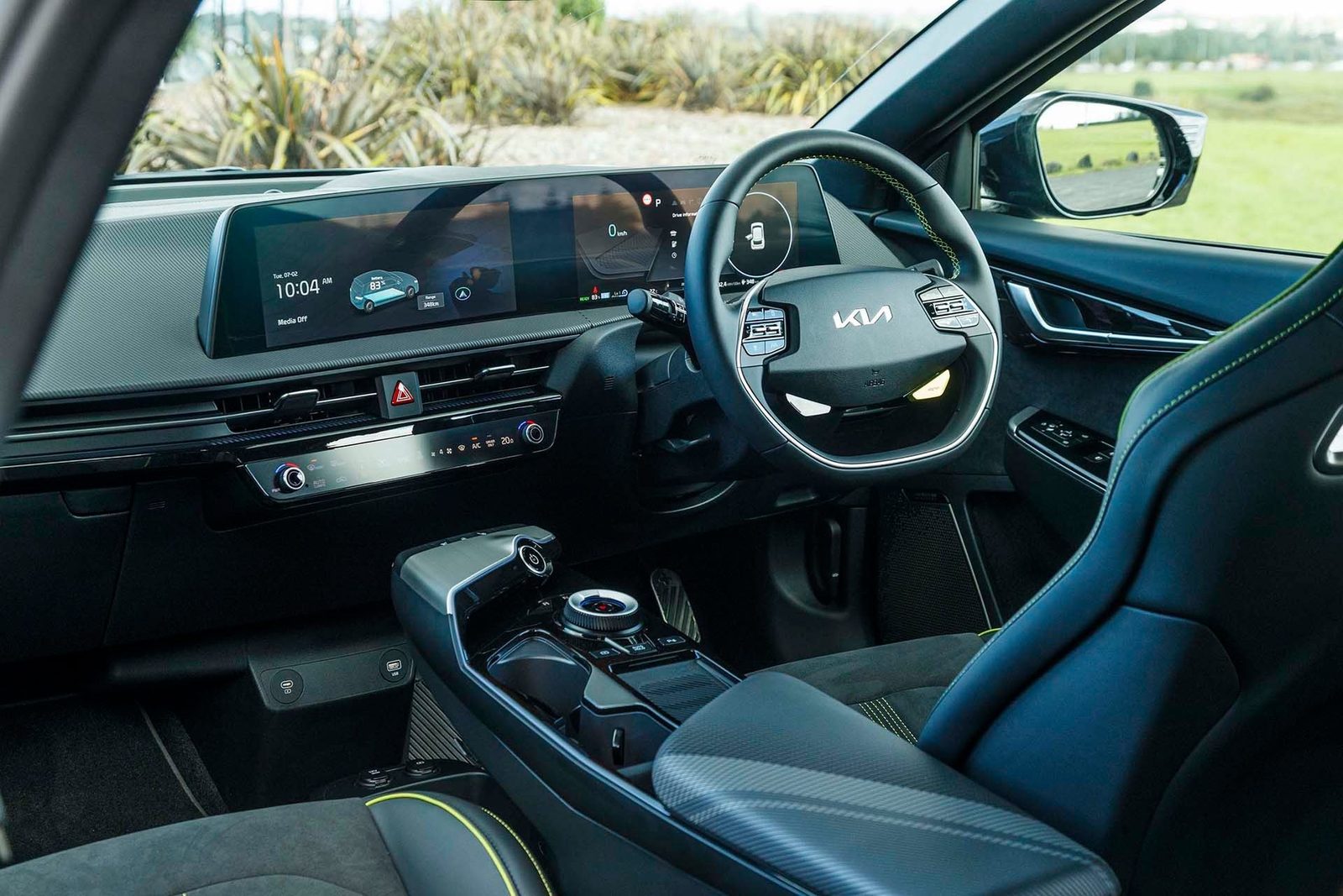 Kia EV6 2023 — интерьер, второй ряд сидений, рынок internal_mvp