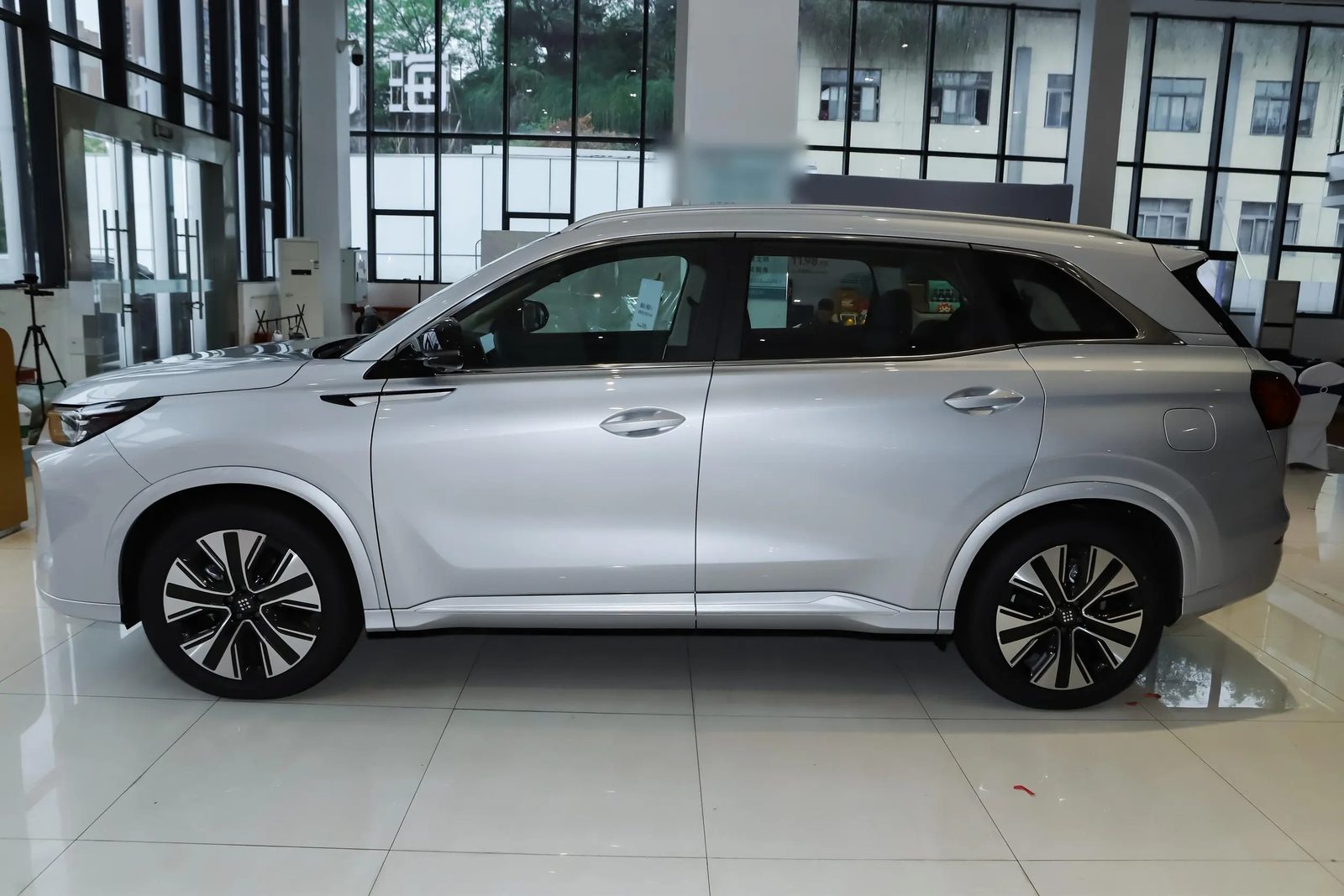 Landian E5 Plus PHEV 2026 — экстерьер, вид сбоку, рынок internal_mvp
