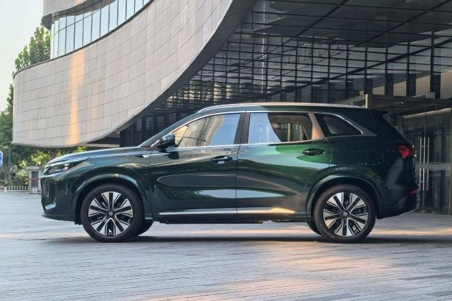 Landian E5 Plus PHEV 2026 — экстерьер, вид сбоку, рынок China