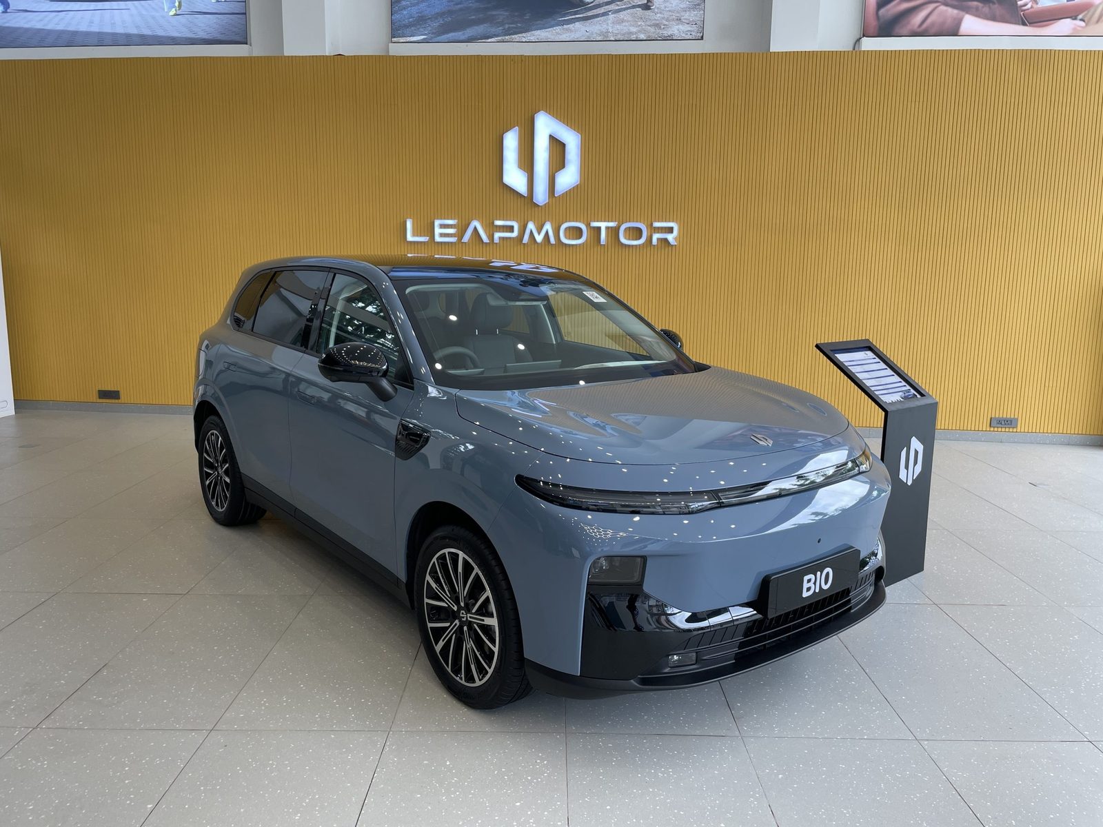 Leapmotor B10 EV 2025 — экстерьер, вид сбоку, рынок internal_mvp