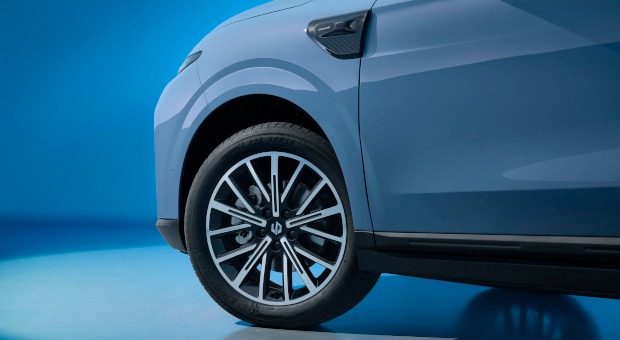 Leapmotor B10 EV 2025 — экстерьер, wheel detail, рынок Nepal