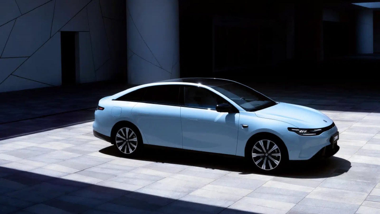 Leapmotor C01 EV 2022 — главное фото модели, экстерьер, вид сбоку, рынок internal_mvp