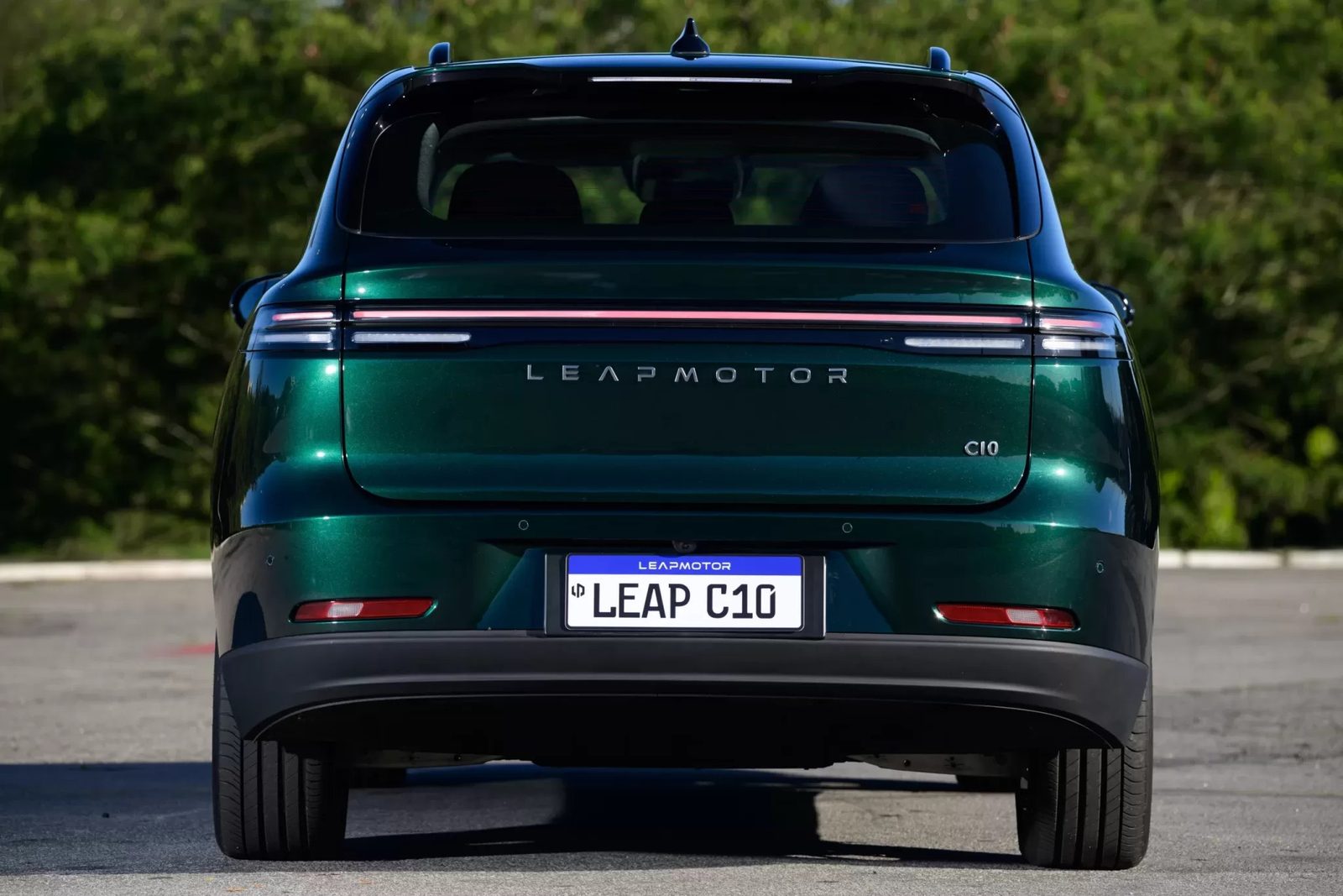 Leapmotor C10 BEV 2025 — экстерьер, вид сбоку