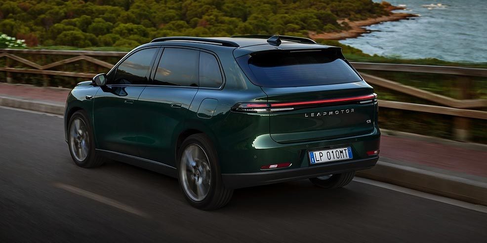 Leapmotor C10 BEV 2025 — экстерьер, rear 3q driving