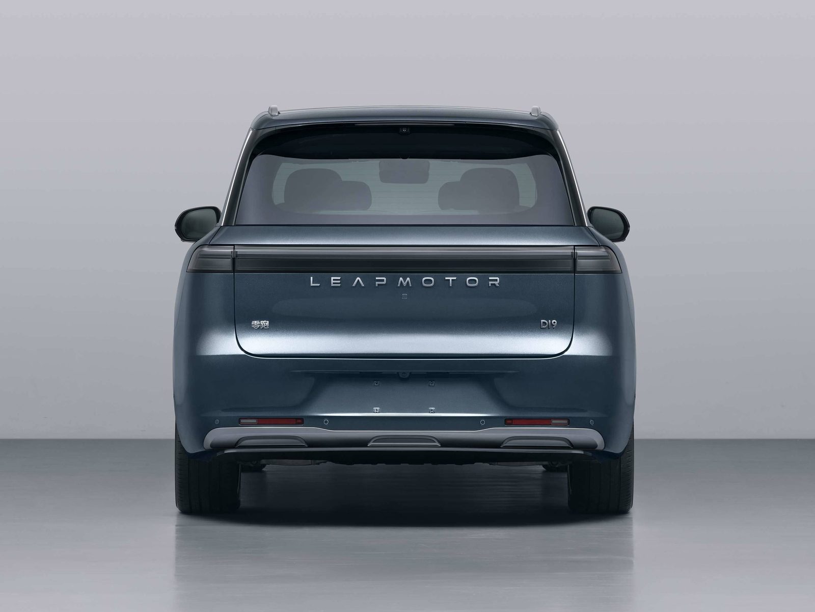 Leapmotor D19 EREV 2026 — экстерьер, вид сбоку, рынок internal_mvp