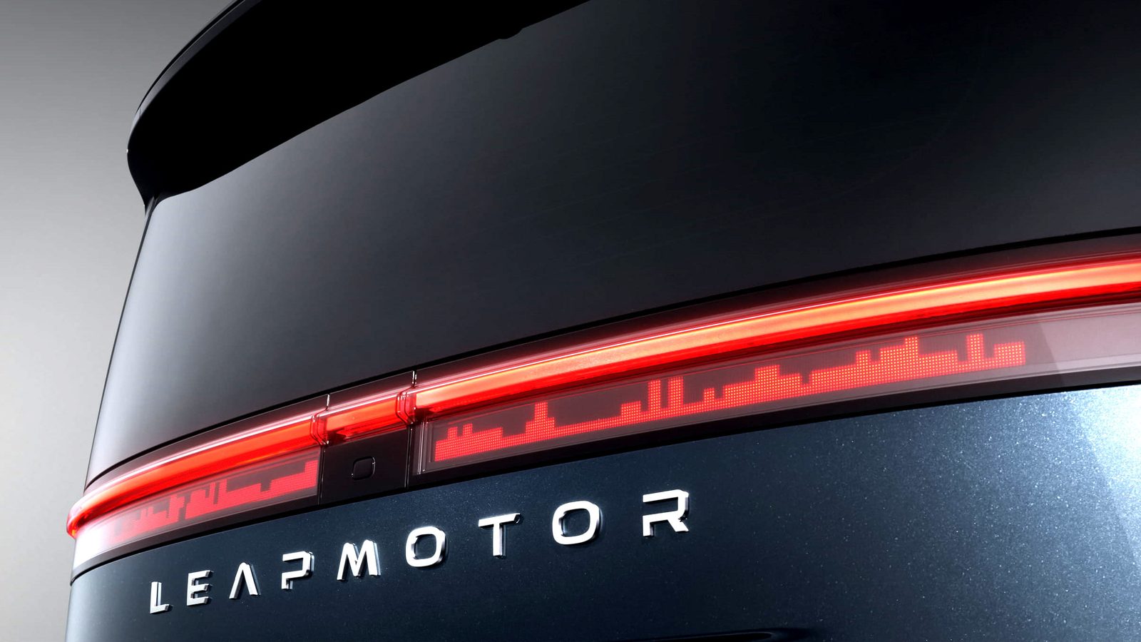 Leapmotor D99 MPV 2025 — экстерьер, rear light detail