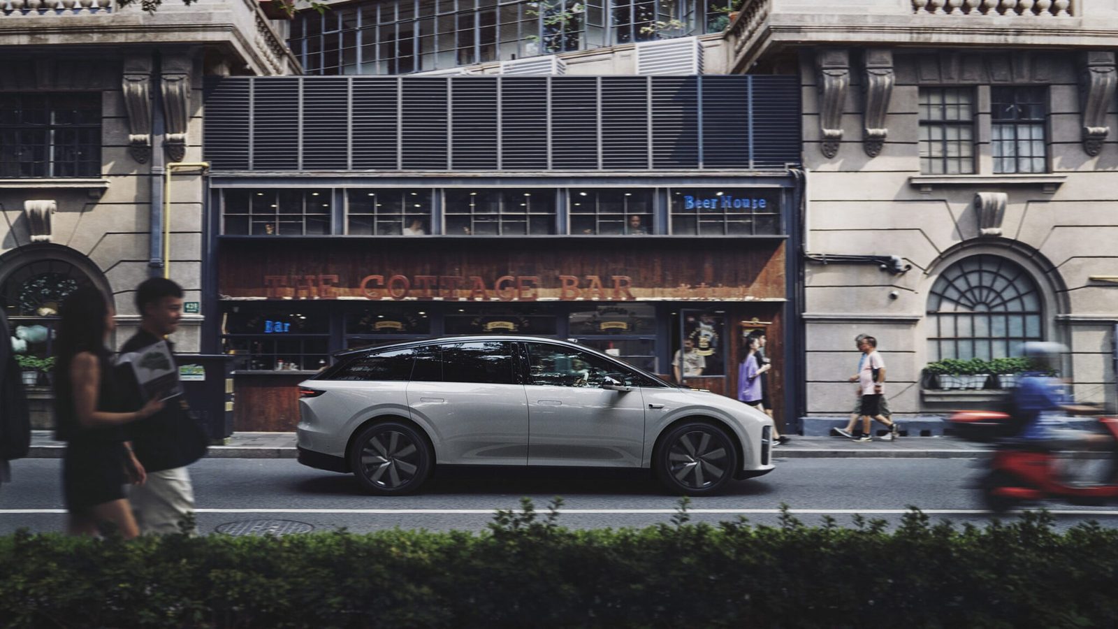 Li Auto i6 2025 — экстерьер, side street, рынок China