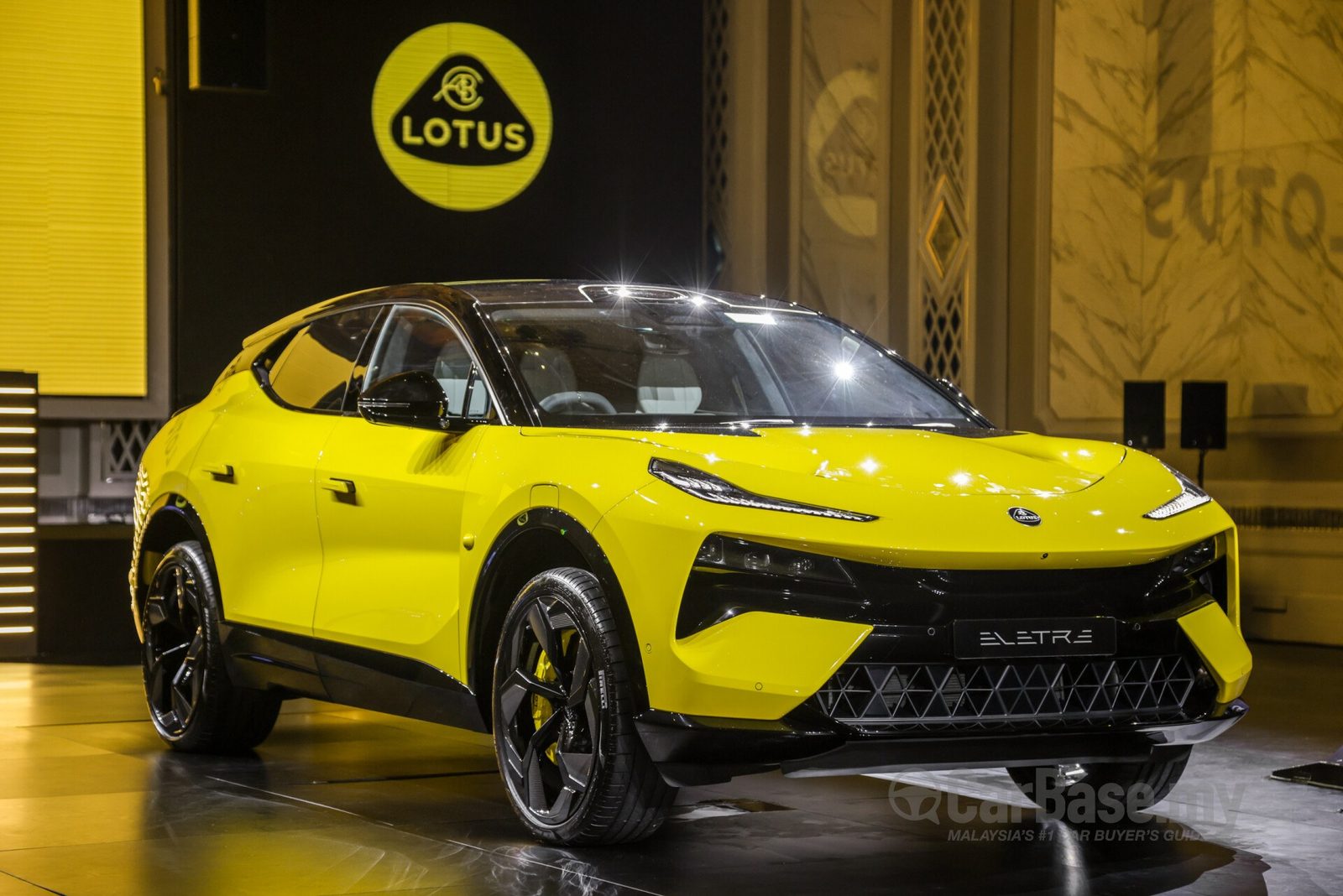 Lotus Eletre 2025 — экстерьер, вид спереди 3/4, рынок internal_mvp