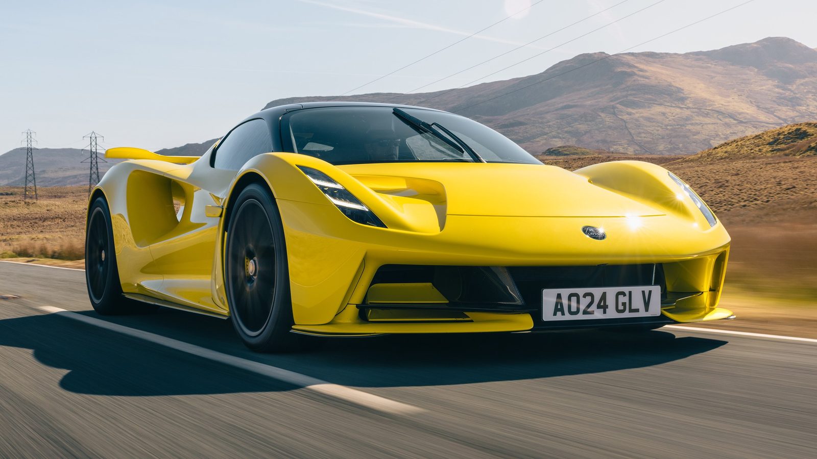 Lotus Evija 2019 — интерьер, второй ряд сидений, рынок internal_mvp