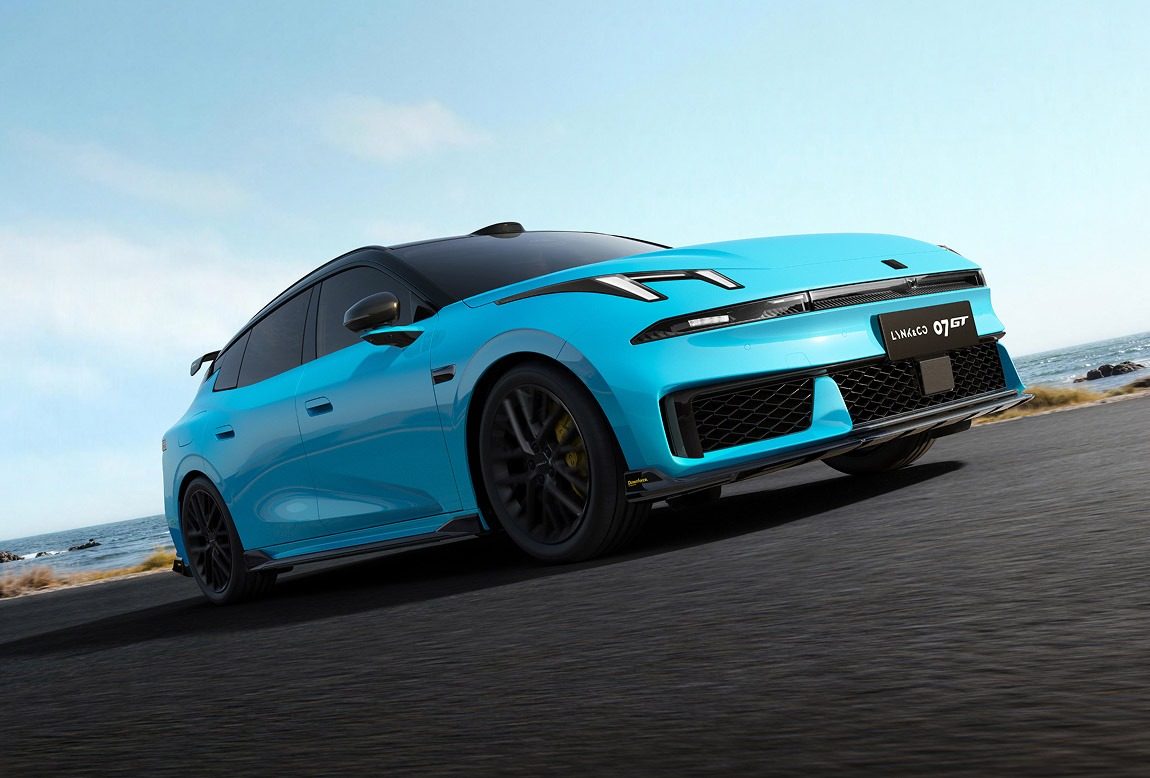 Lynk & Co 07 GT EM-P 2026 — экстерьер, front three quarter blue, рынок China official pre-sale