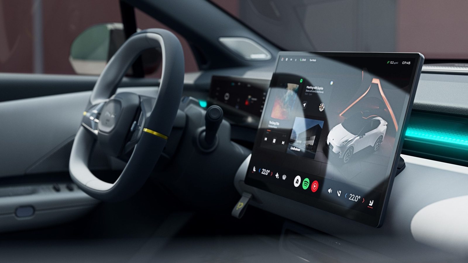 Lynk & Co 02 2025 — главное фото модели, интерьер, передняя панель, рынок internal_mvp