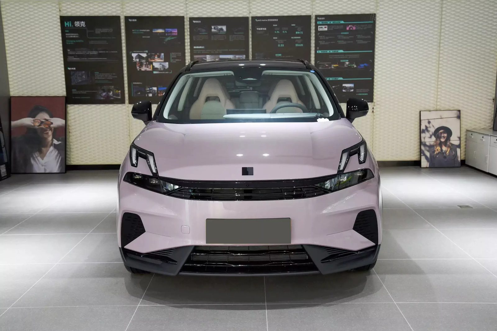 Lynk & Co 06 EM-P 2025 — экстерьер, вид спереди, рынок China/import