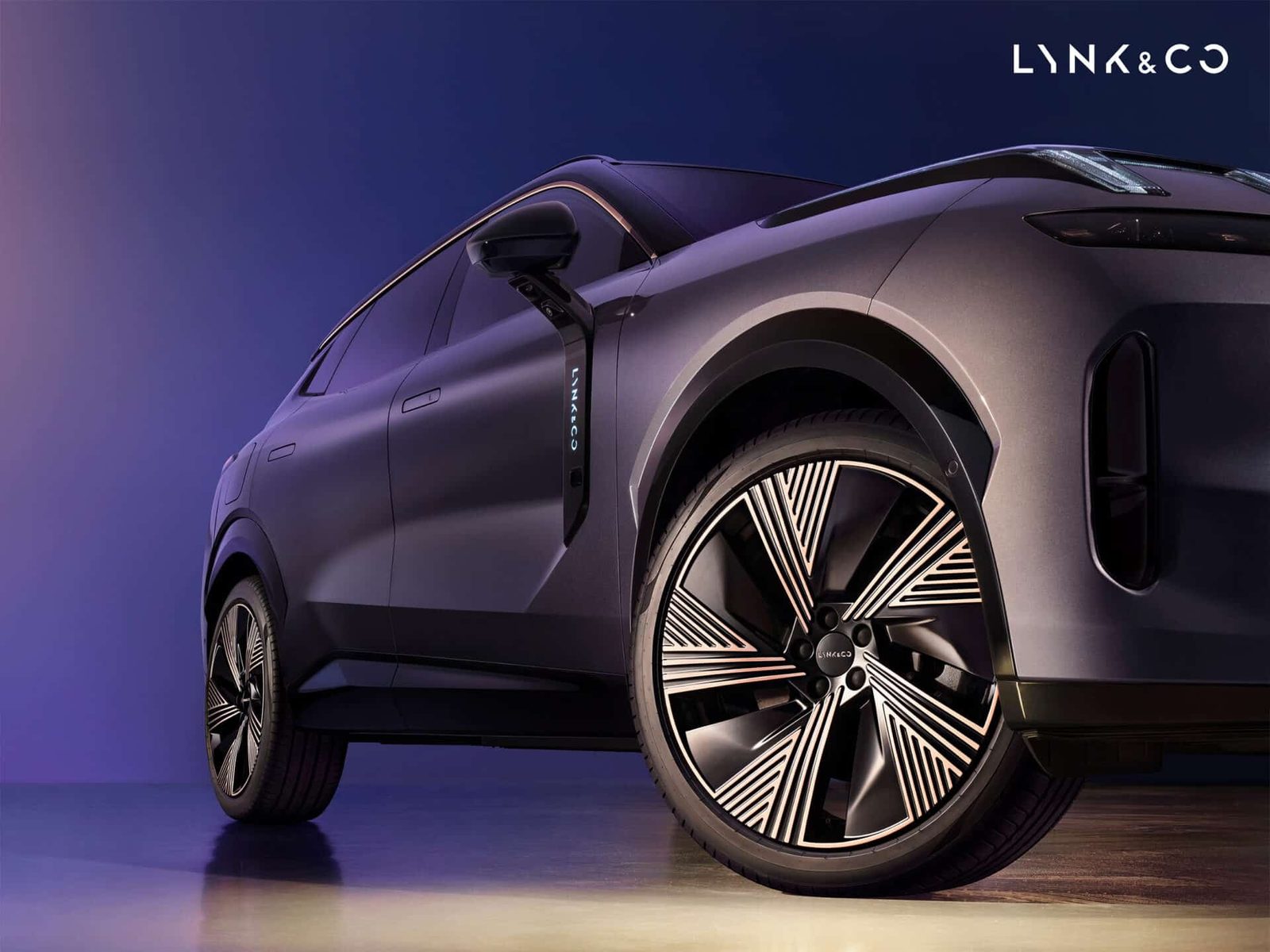 Lynk & Co 08 EM-P 2025 — экстерьер, вид сбоку, рынок internal_mvp
