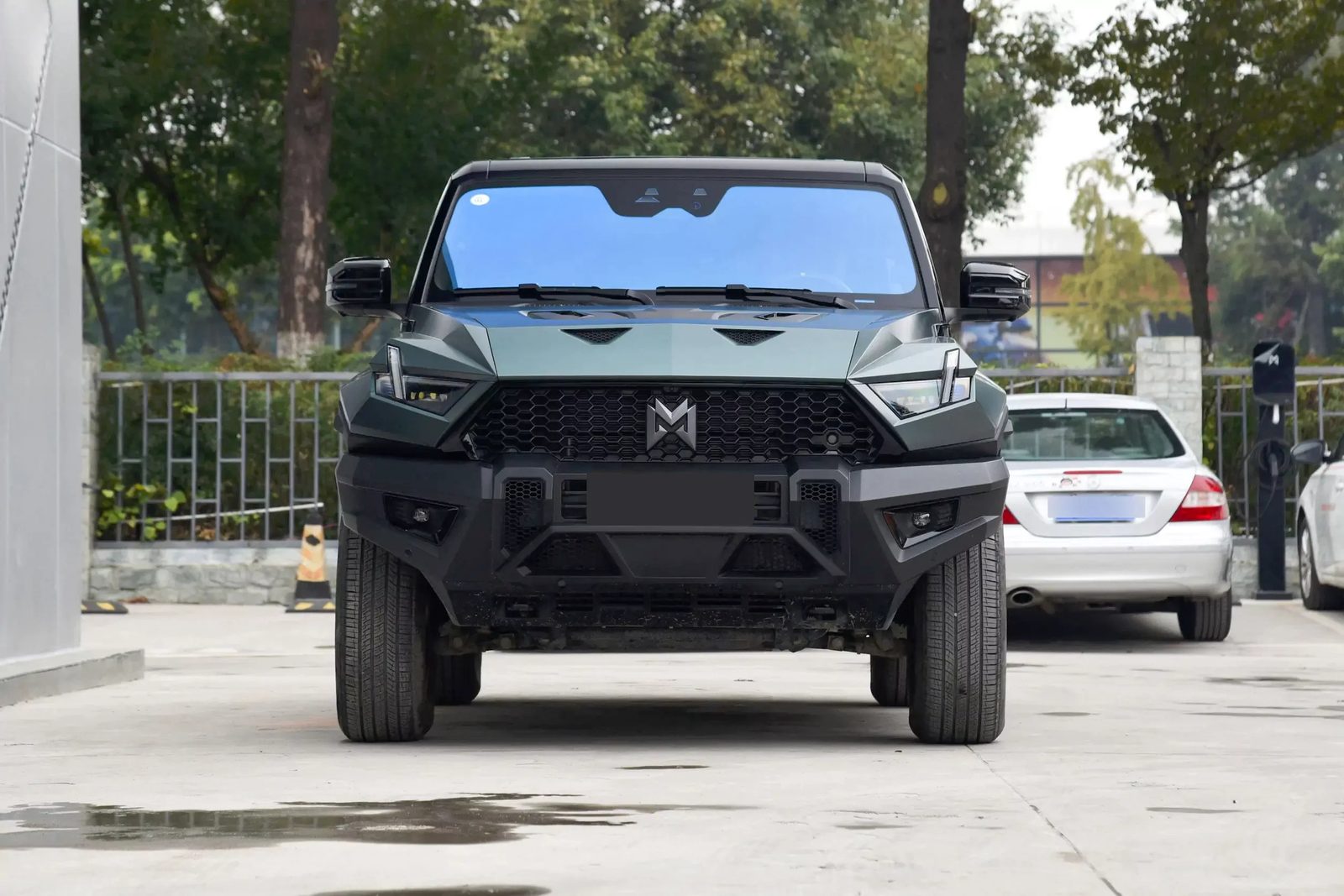 M-Hero 917 EREV 2023 — экстерьер, вид спереди, рынок China M-Hero 917 REEV reference