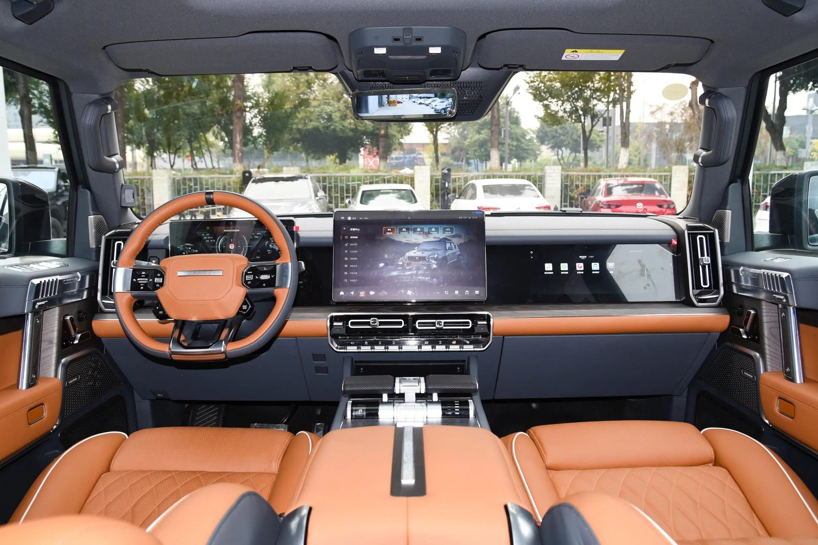 M-Hero 917 EV 2023 — главное фото модели, интерьер, передняя панель, рынок internal_mvp