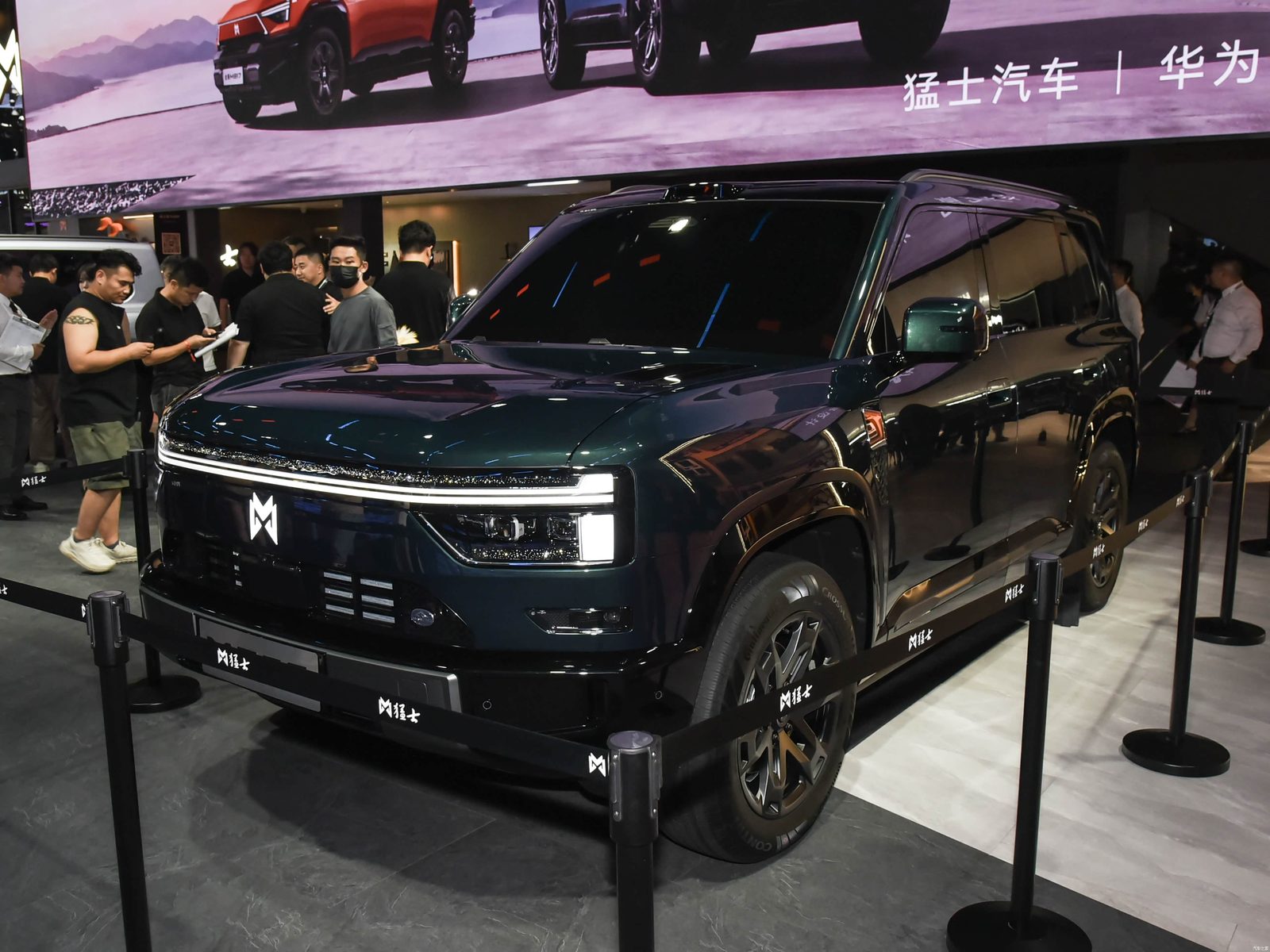 M-Hero X700 EREV / PHEV 2026 — главное фото модели, экстерьер, вид спереди 3/4, рынок china_reference