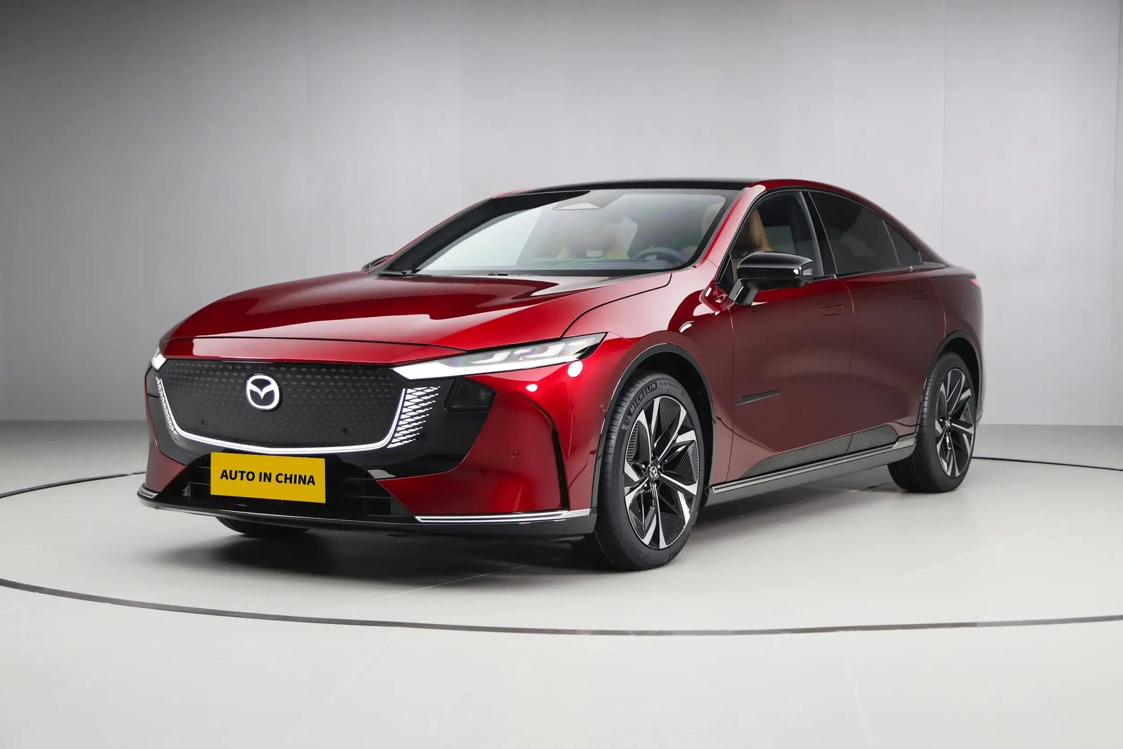 Mazda China EZ-6 / Mazda6e China EREV 2024 — главное фото модели, экстерьер, вид спереди 3/4, рынок internal_mvp