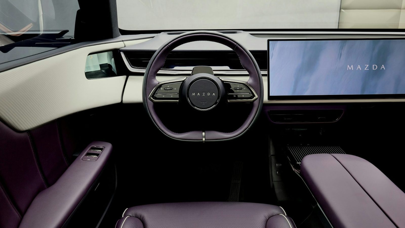 Mazda China EZ-60 / CX-6e China EREV 2025 — главное фото модели, интерьер, передняя панель, рынок internal_mvp