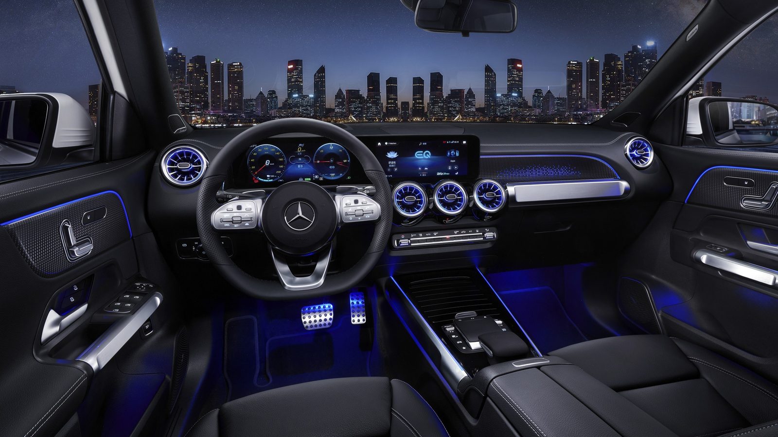 Mercedes-Benz EQB 2025 — интерьер, второй ряд сидений, рынок internal_mvp