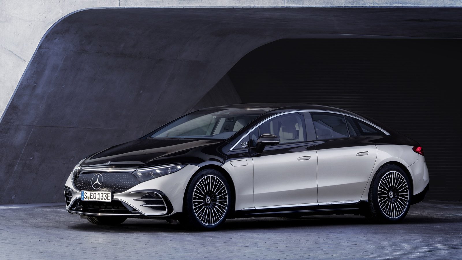 Mercedes-Benz EQS 2025 — экстерьер, вид сбоку, рынок internal_mvp