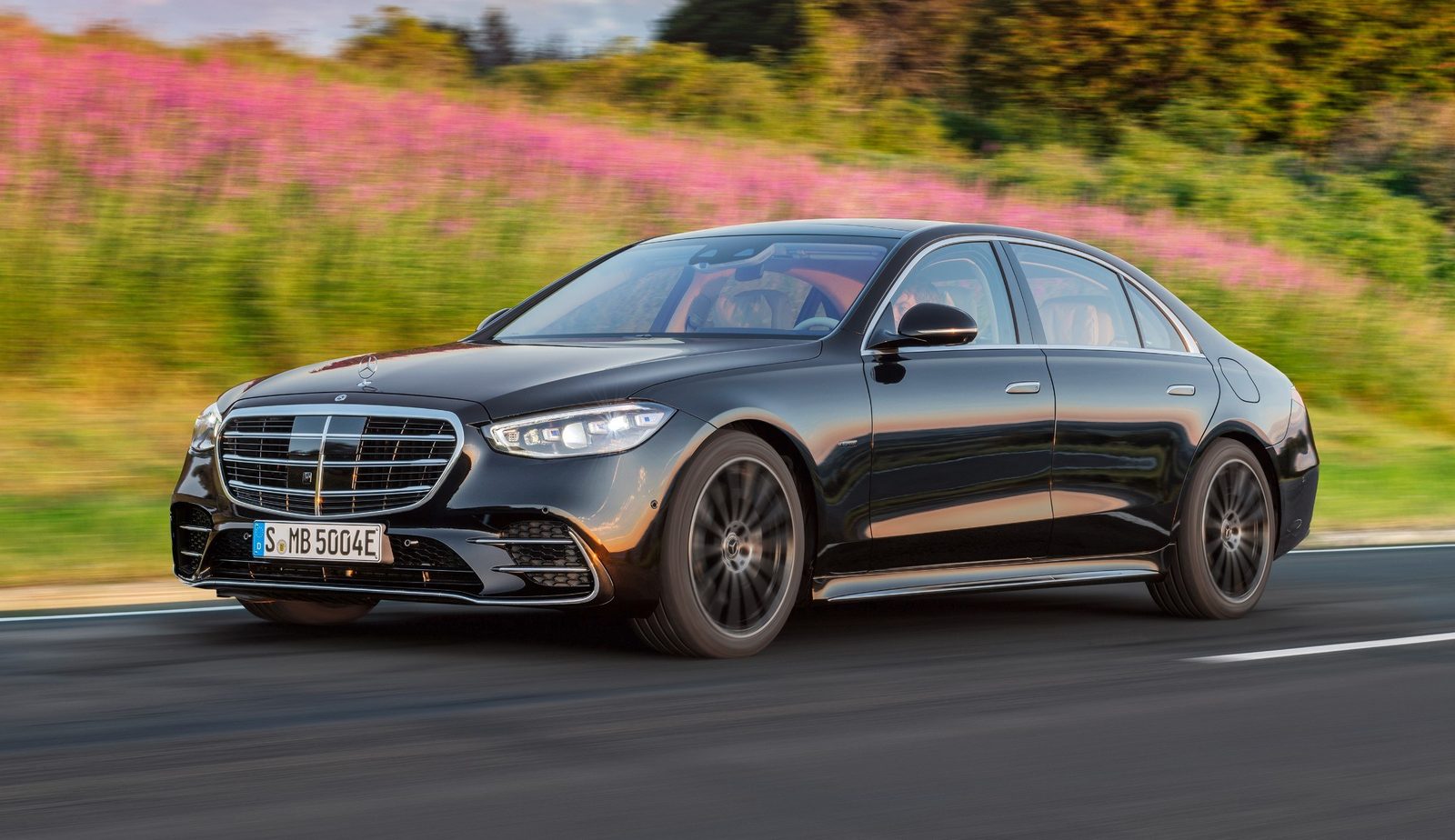 Mercedes-Benz S-Class PHEV 2025 — экстерьер, вид сбоку, рынок internal_mvp