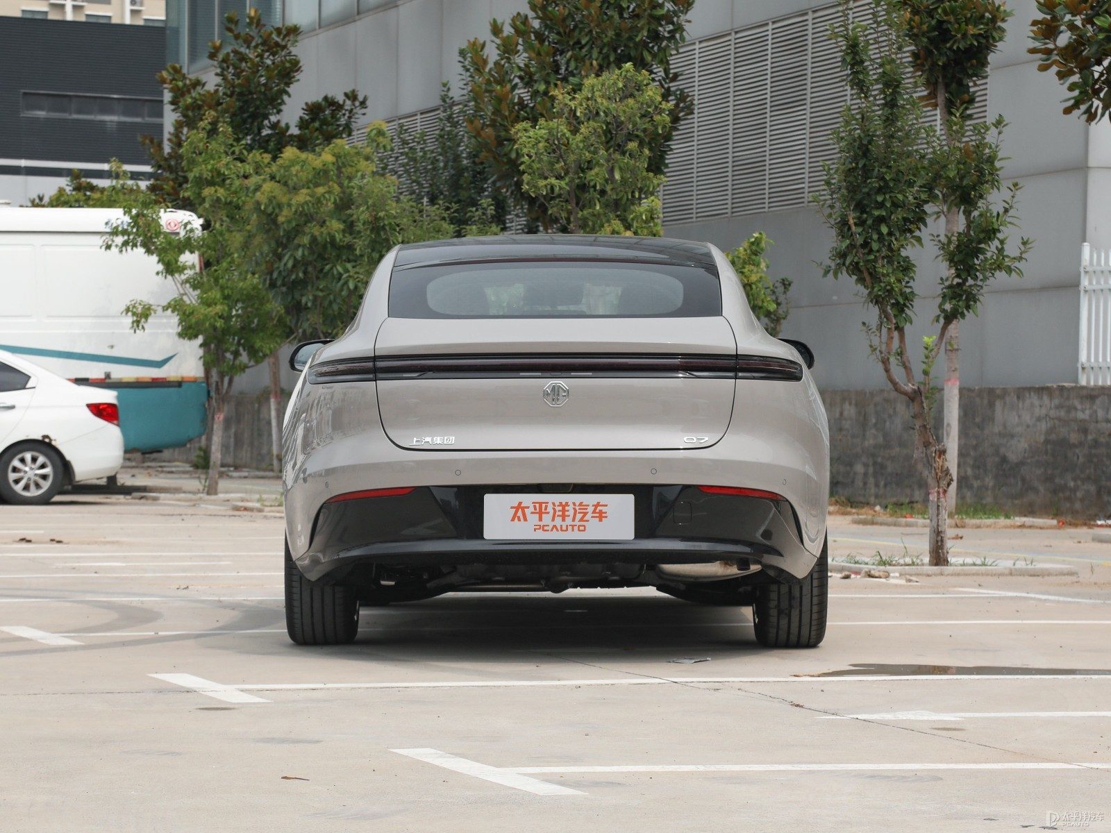 MG 07 PHEV 2026 — экстерьер, rear real, рынок China