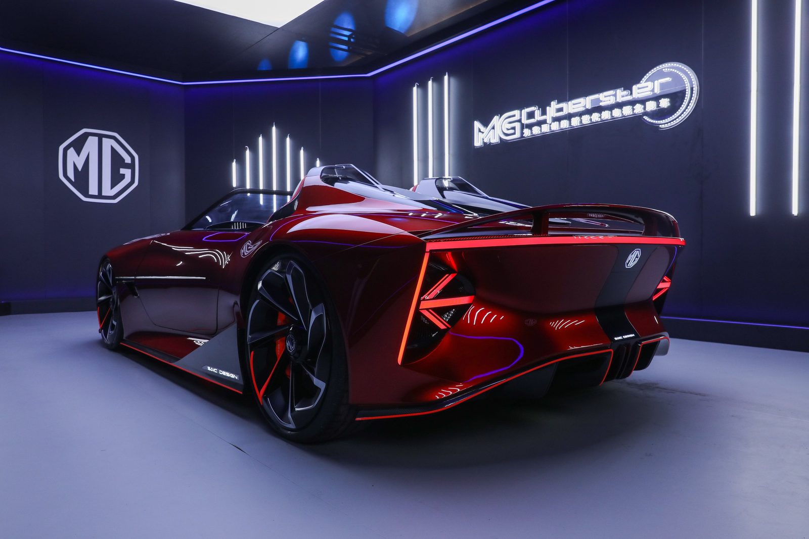 MG Cyberster 2024 — экстерьер, вид сбоку, рынок internal_mvp