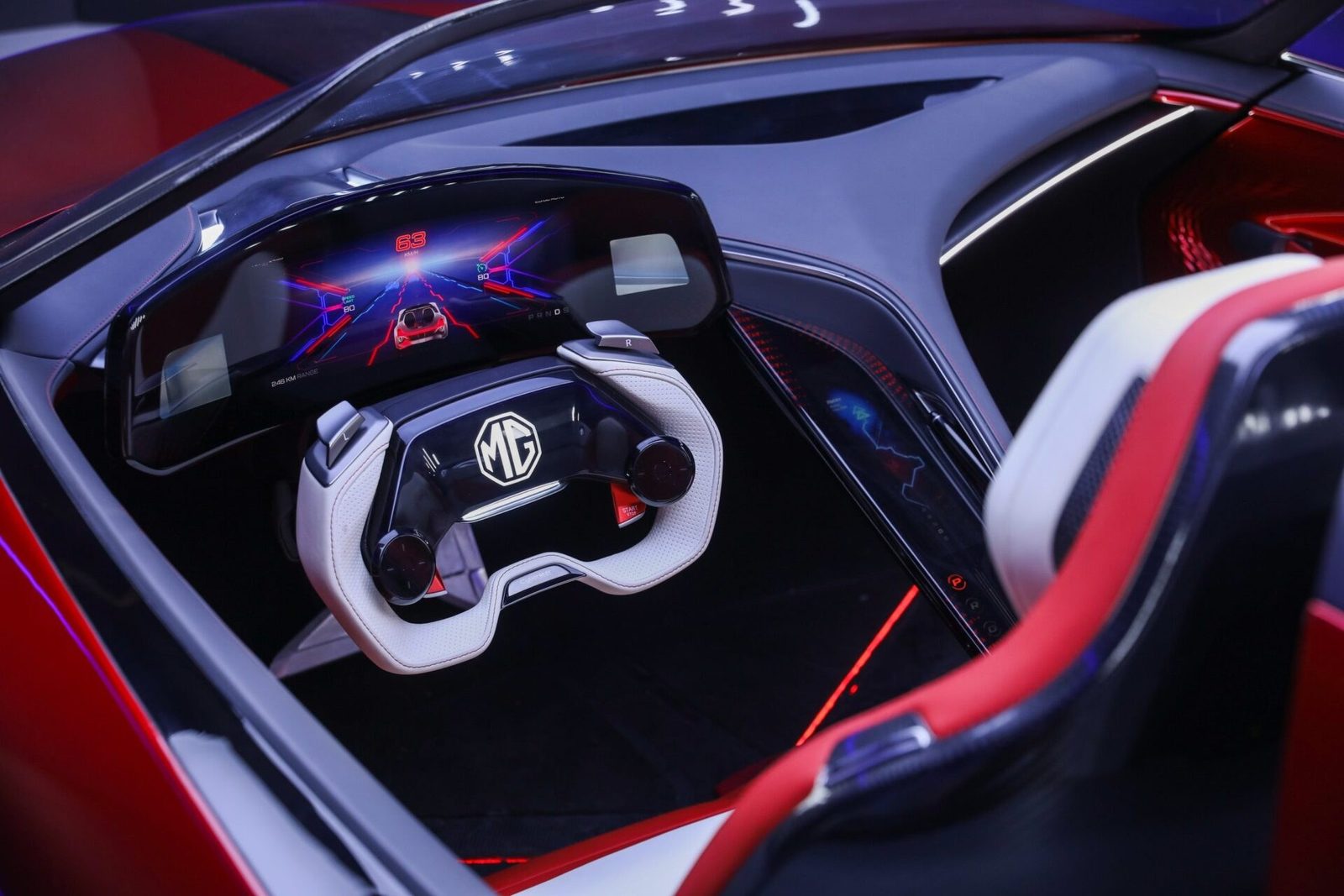 MG Cyberster 2024 — интерьер, второй ряд сидений, рынок internal_mvp