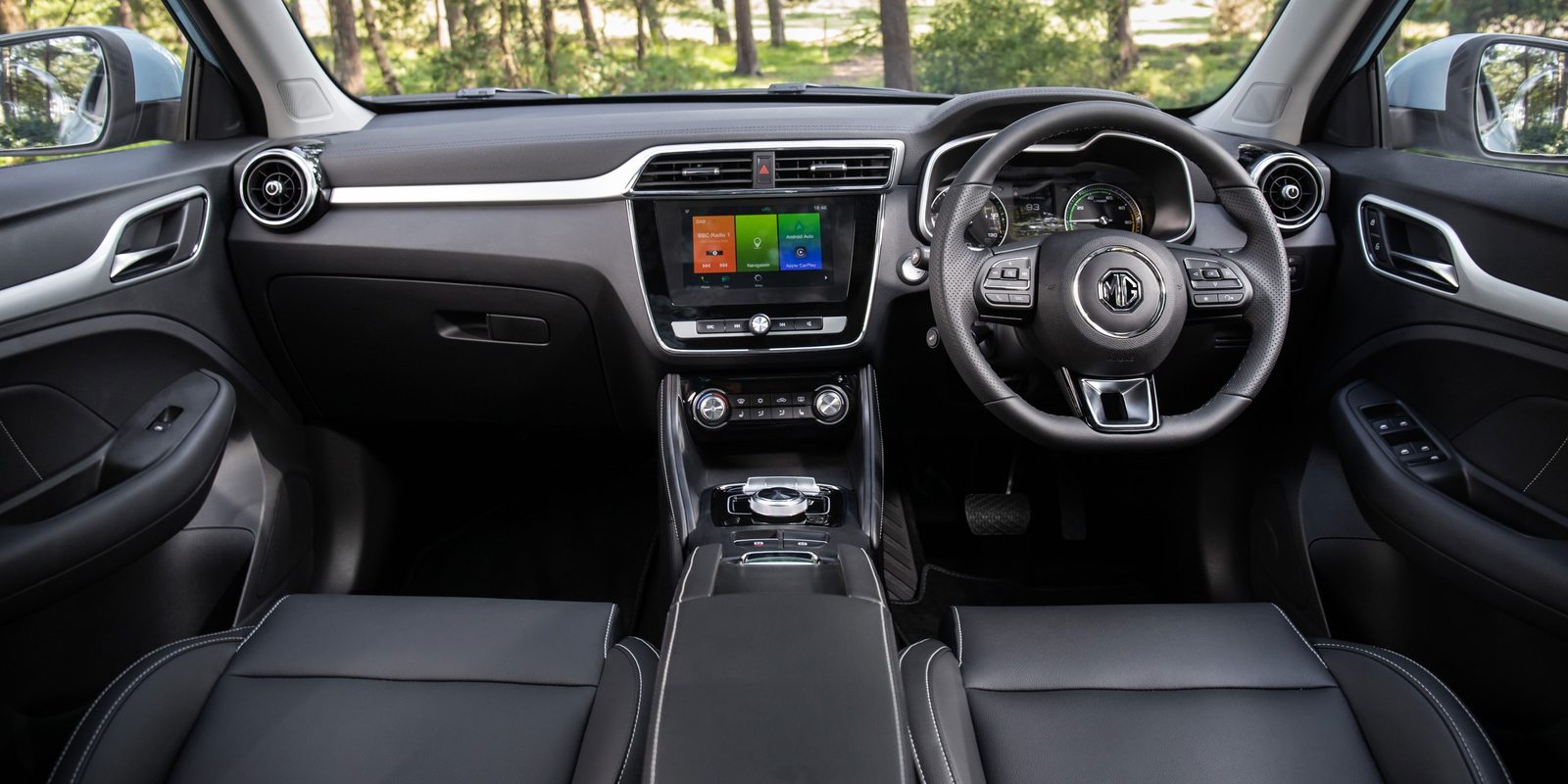 MG ZS EV 2021 — главное фото модели, интерьер, передняя панель, рынок internal_mvp
