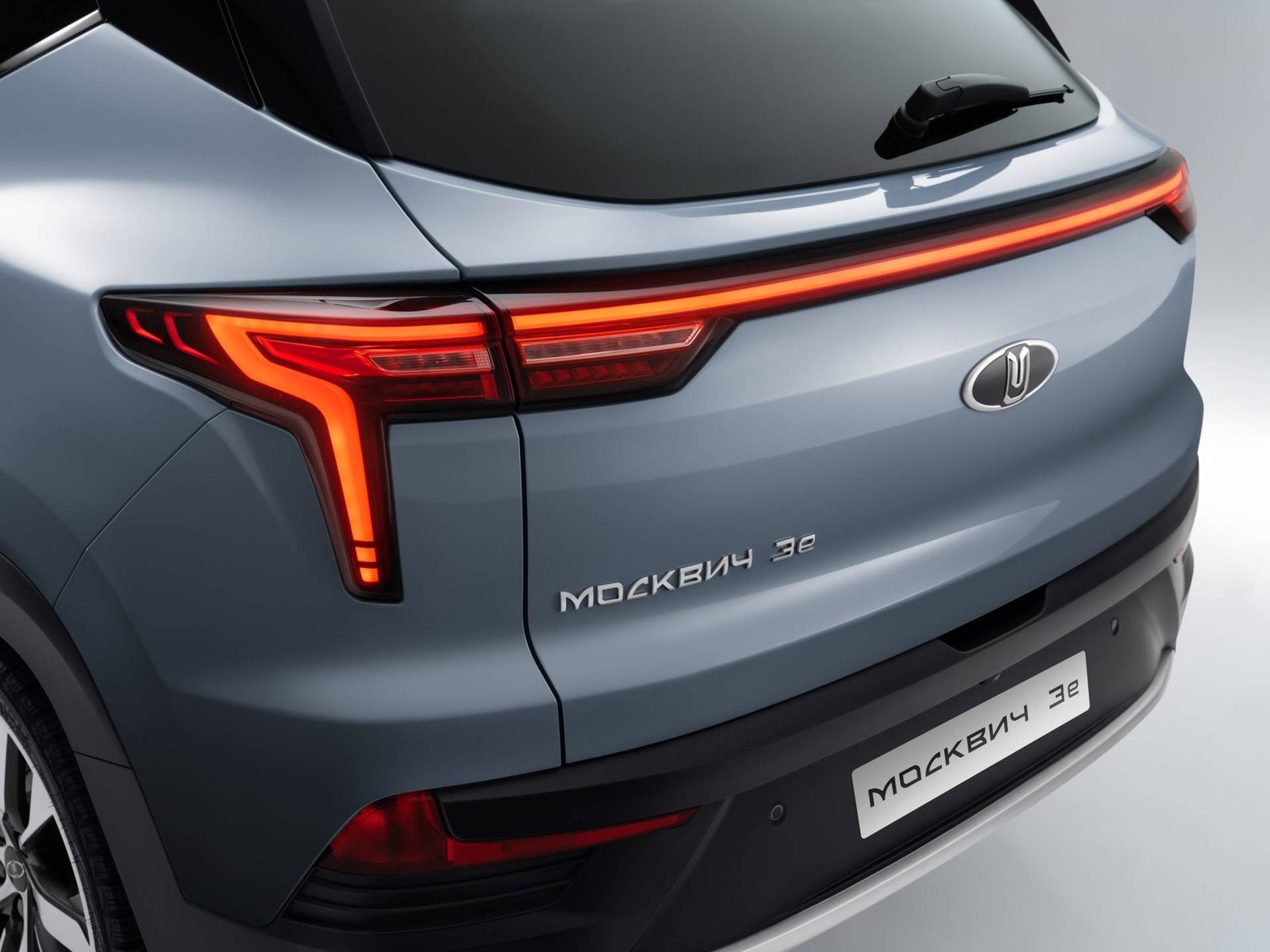Moskvich 3e 2022 — экстерьер, rear lighting detail