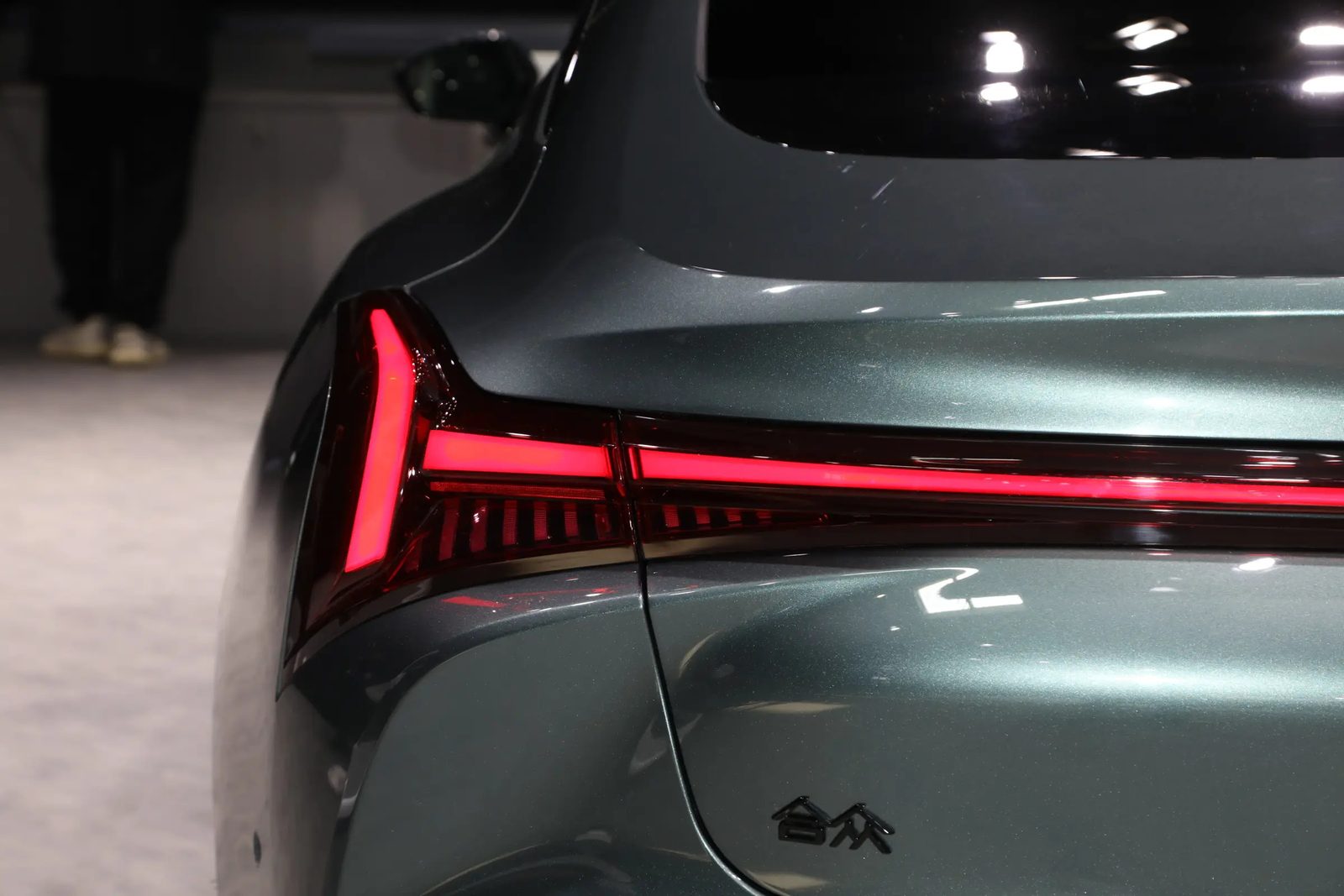 Neta S EREV 2024 — экстерьер, rear lighting detail, рынок Guangcai Neta S 2024 sedan detail reference
