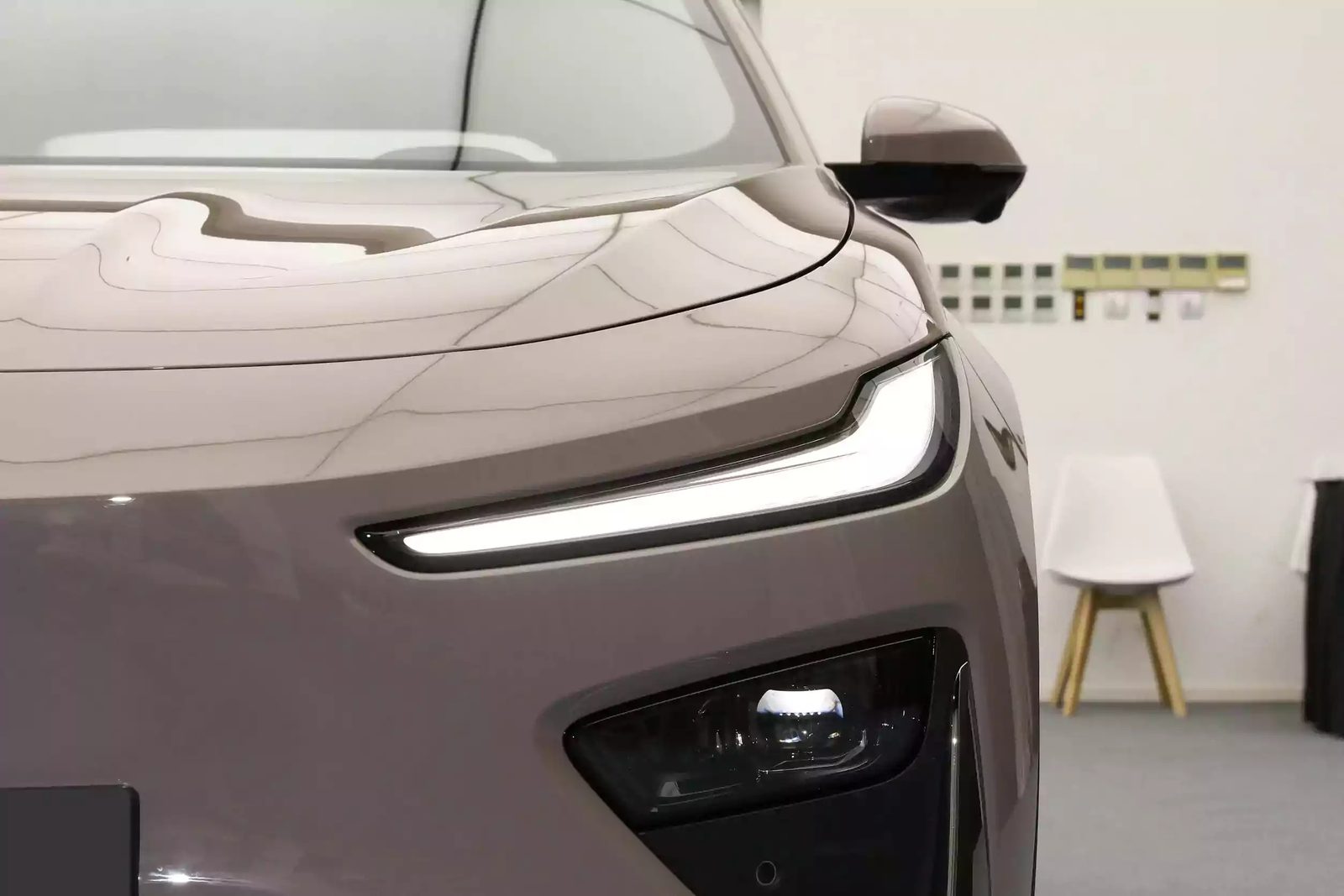Neta X 2024 — экстерьер, front light detail, рынок China/export gallery reference