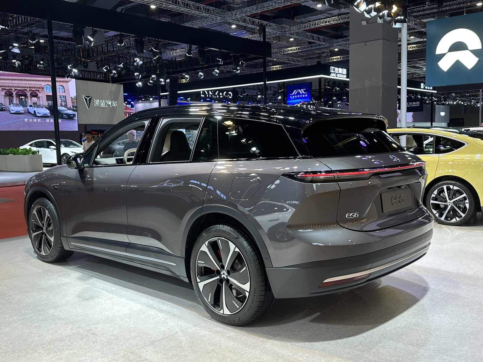 NIO ES6 2026 — экстерьер, вид сбоку, рынок China/Europe/import